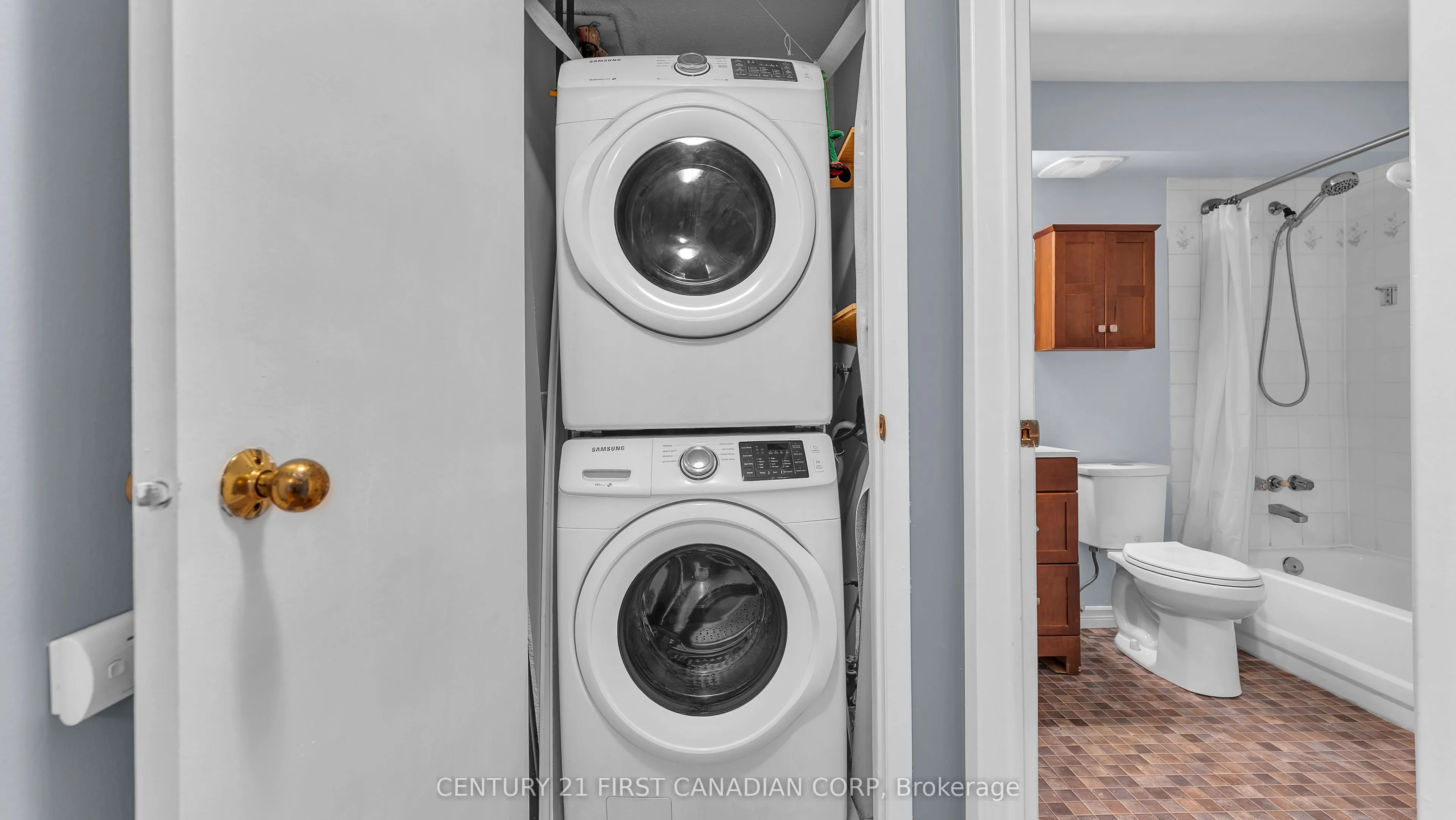 739 Deveron Crescent, #203