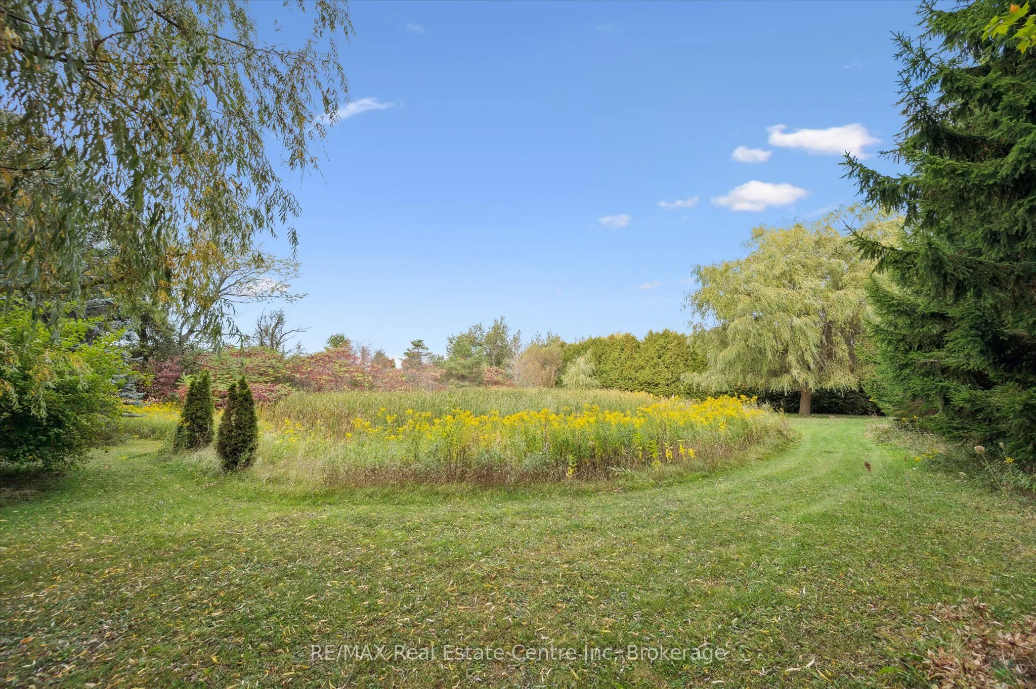 7728 21 Side Road
