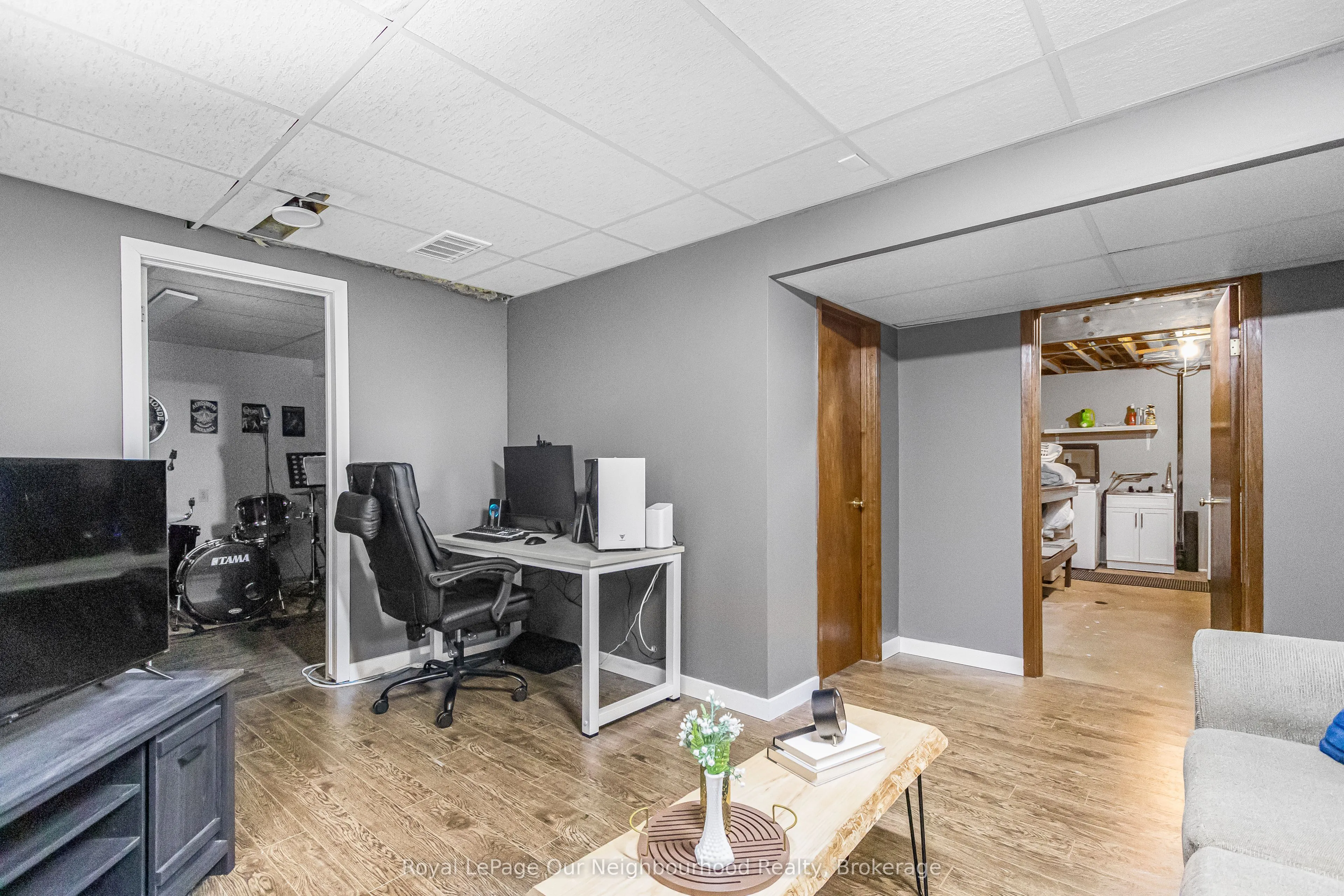 2 Woodfern Road