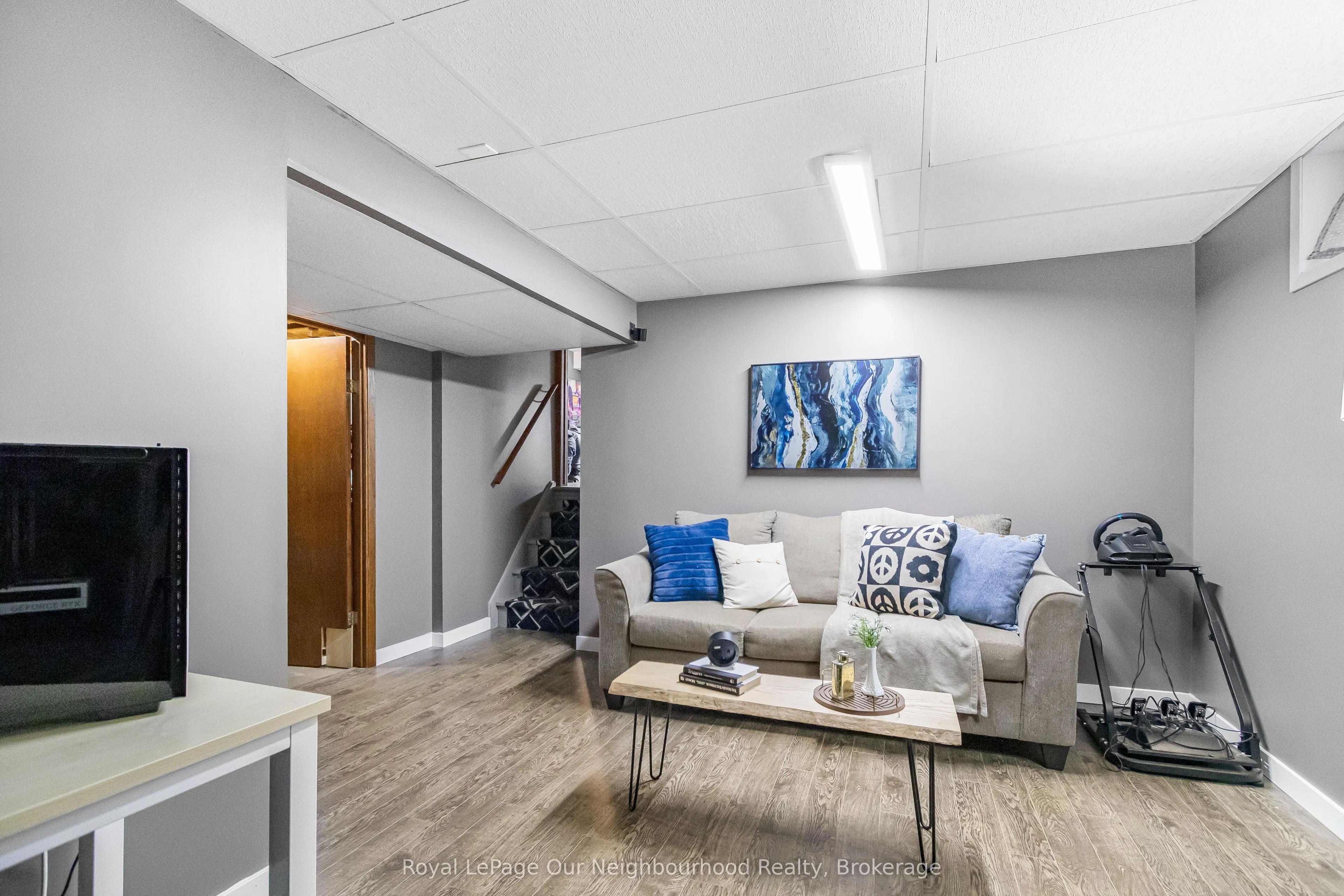 2 Woodfern Road