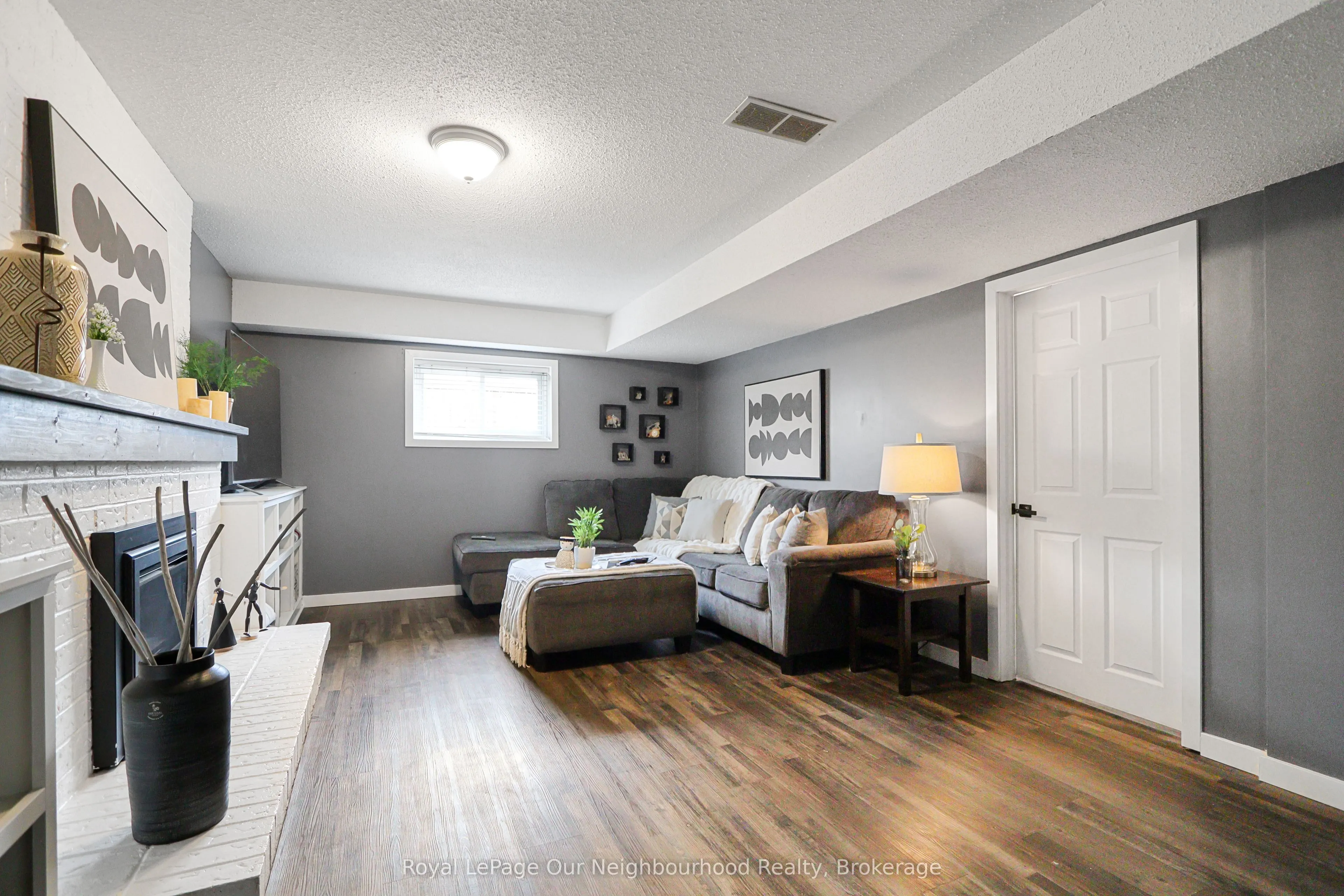 2 Woodfern Road