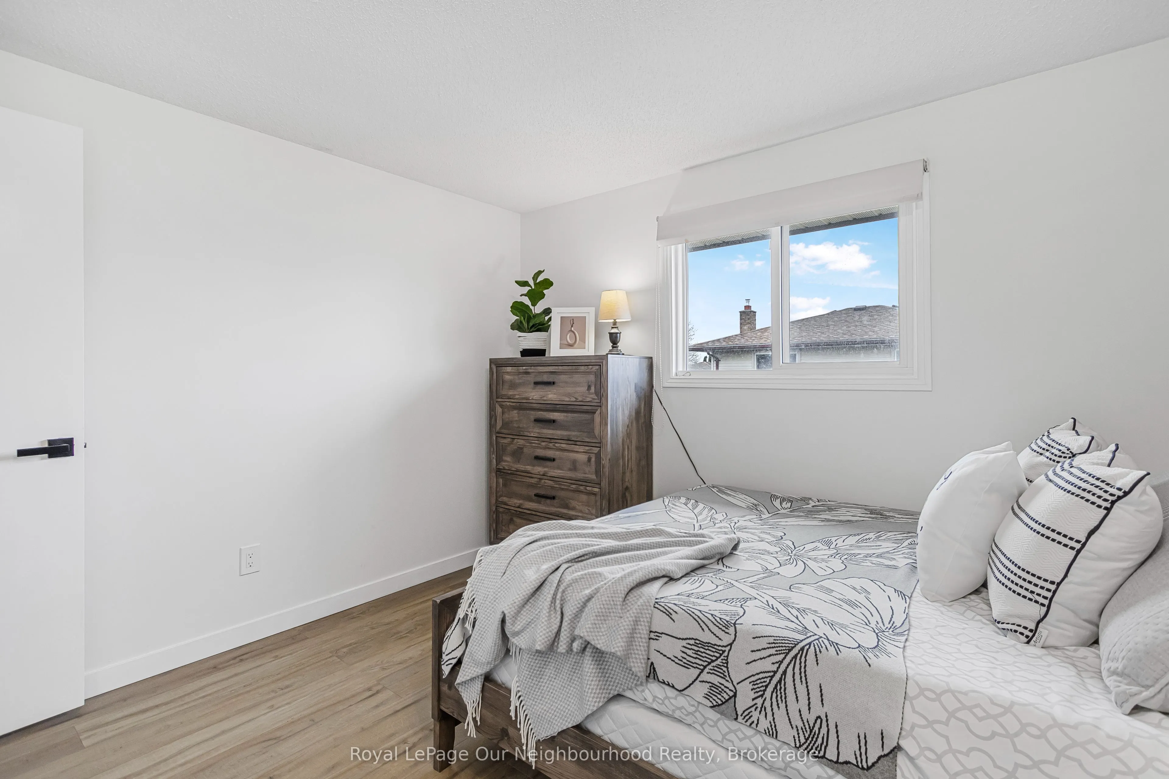 2 Woodfern Road