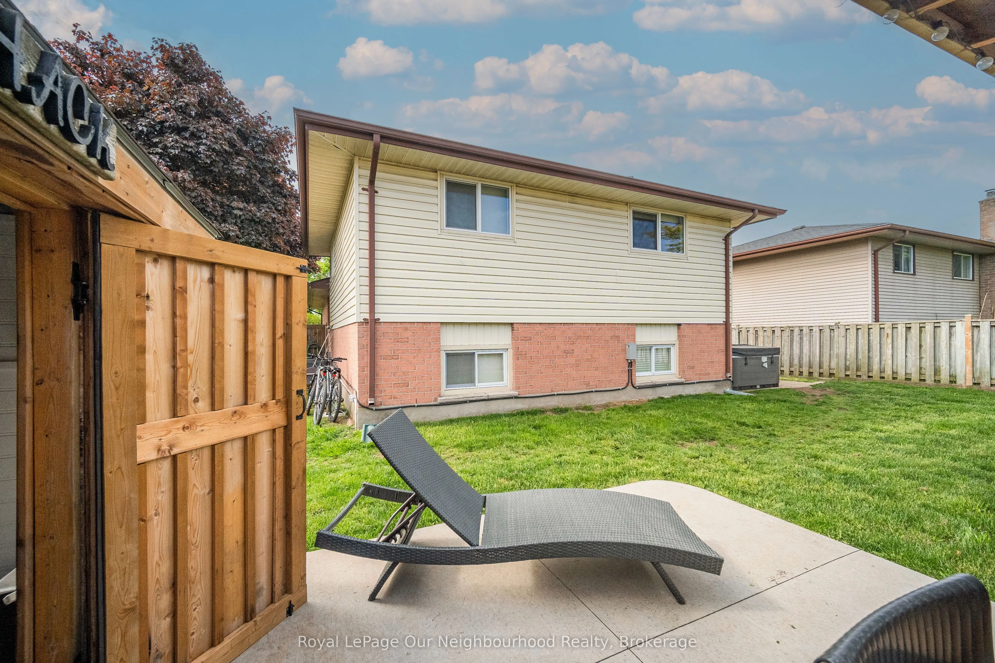 2 Woodfern Road
