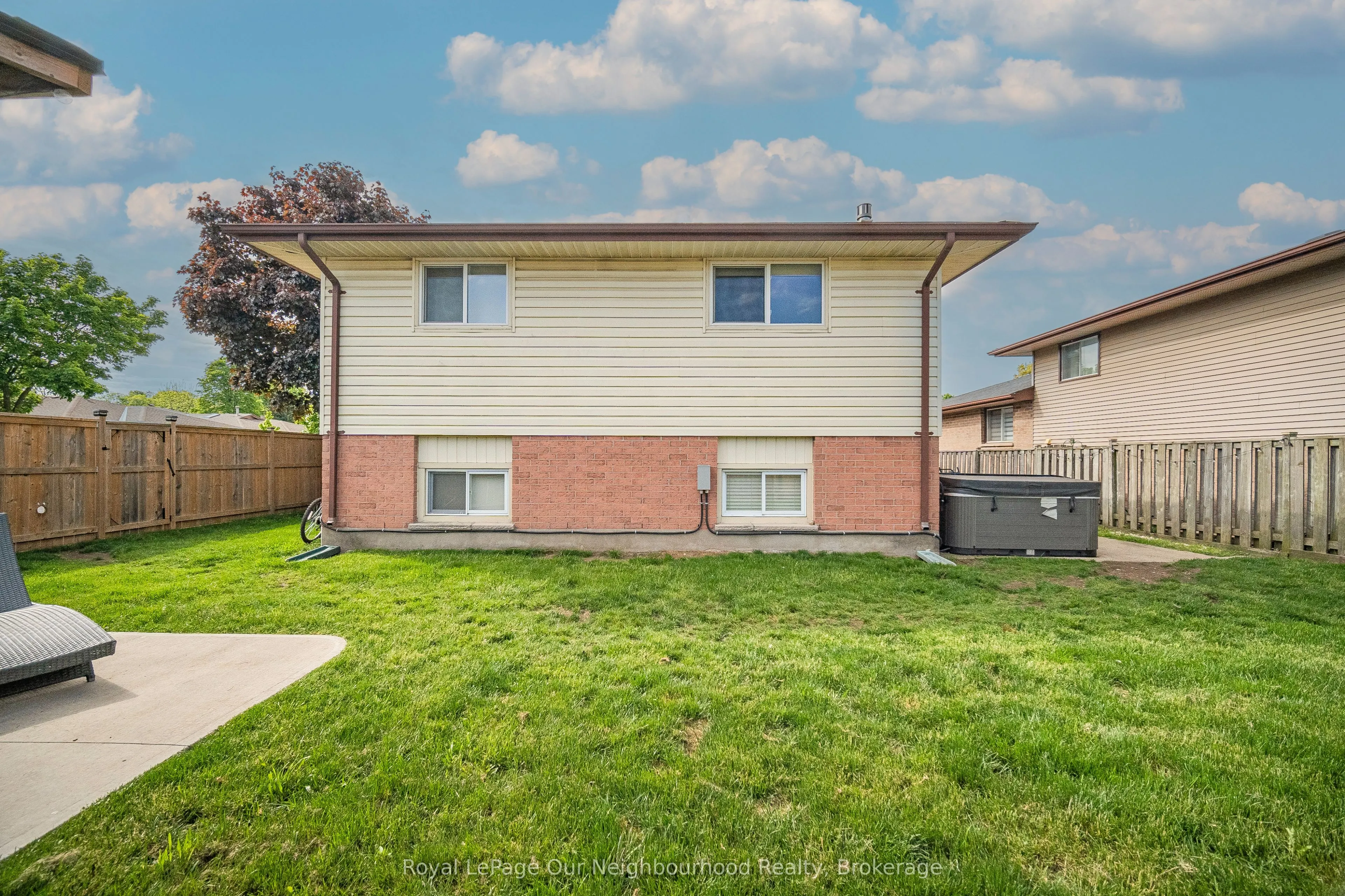 2 Woodfern Road