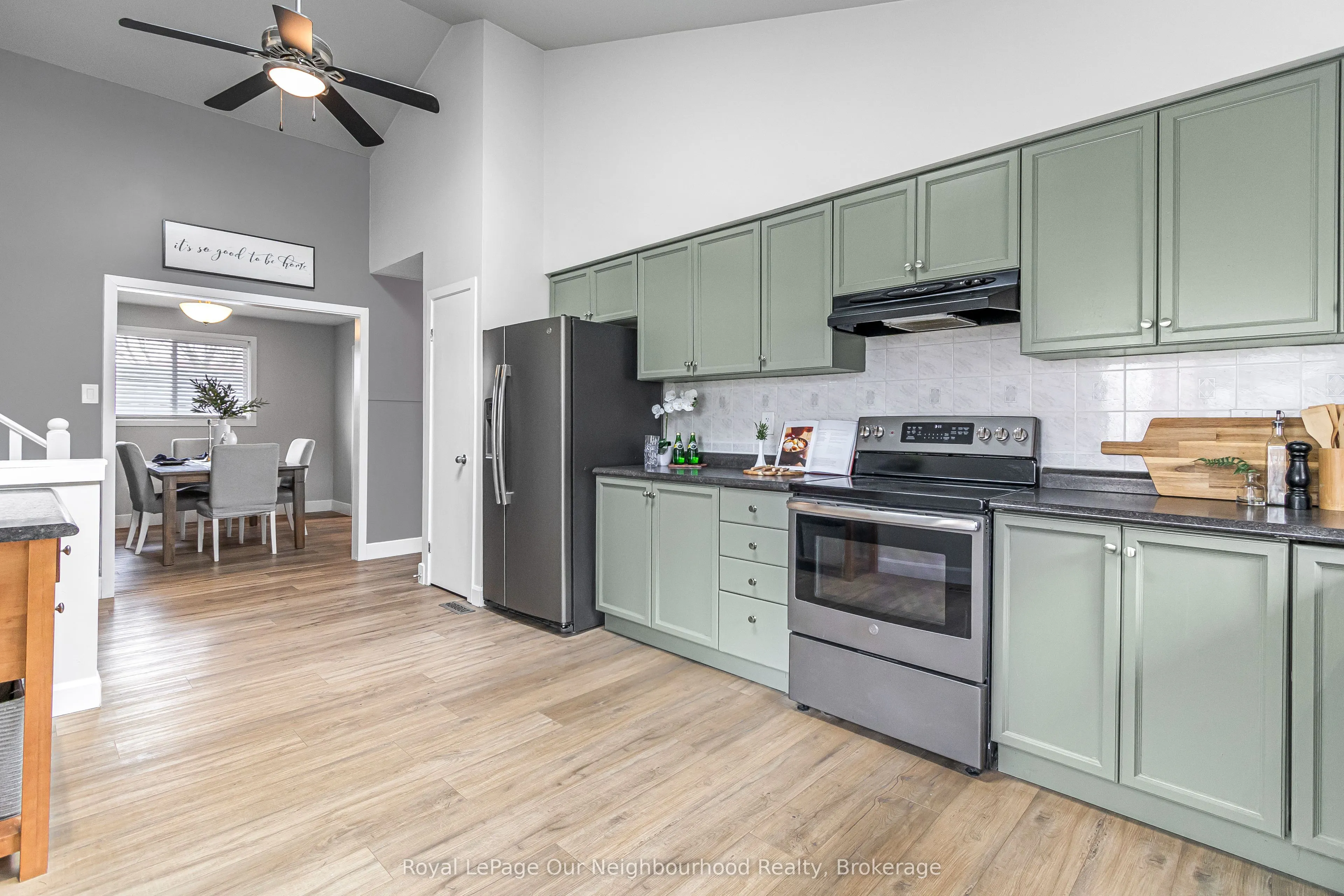 2 Woodfern Road