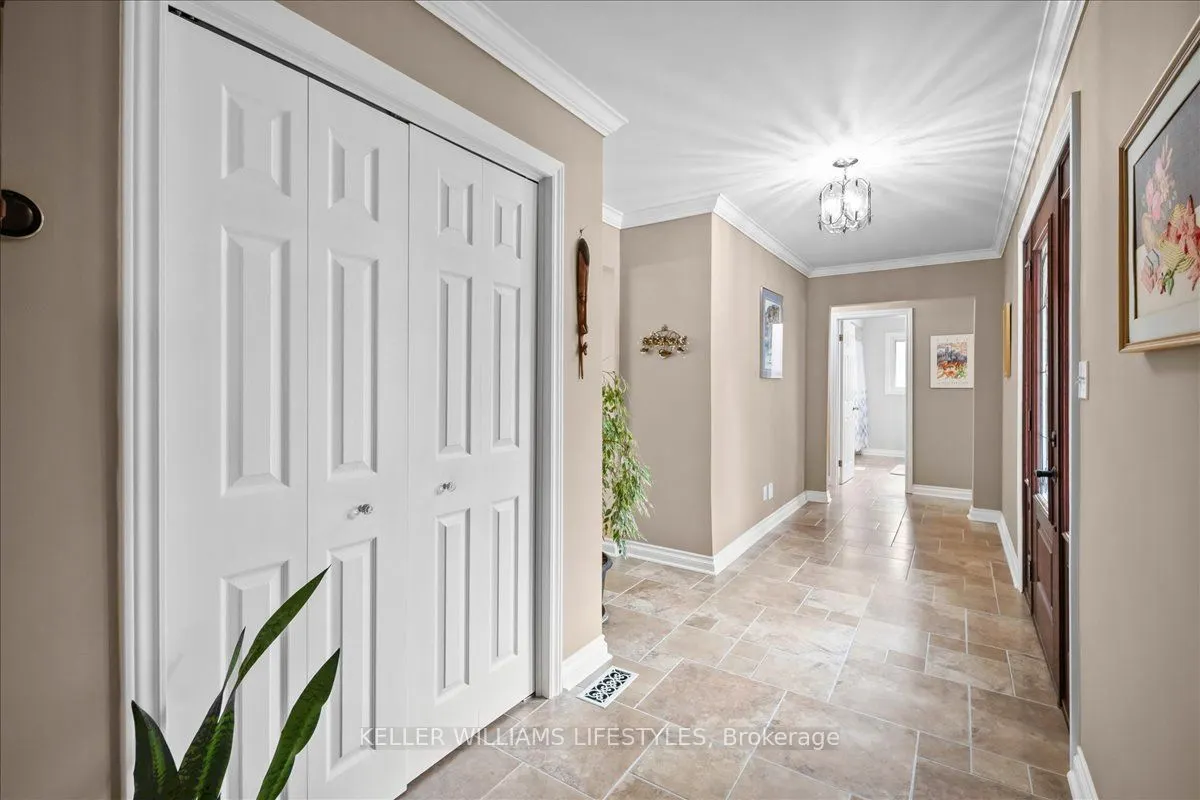 15 Bayley Street