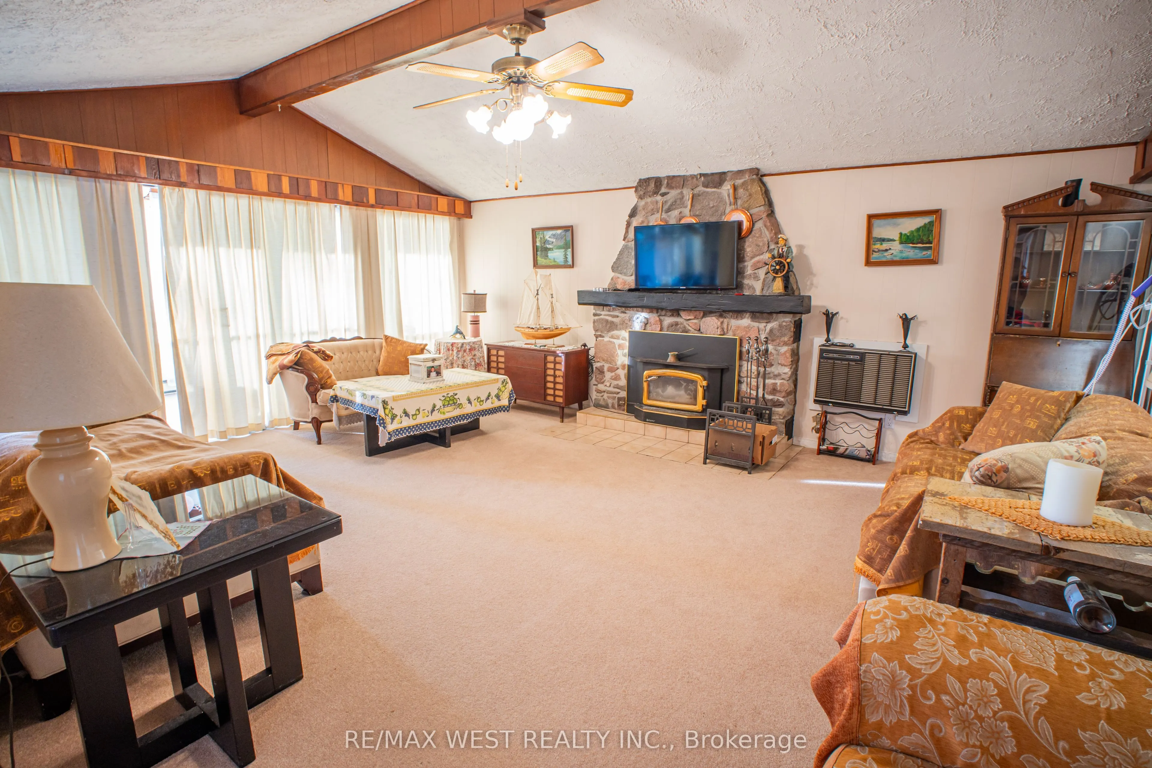 1392 Island View Drive