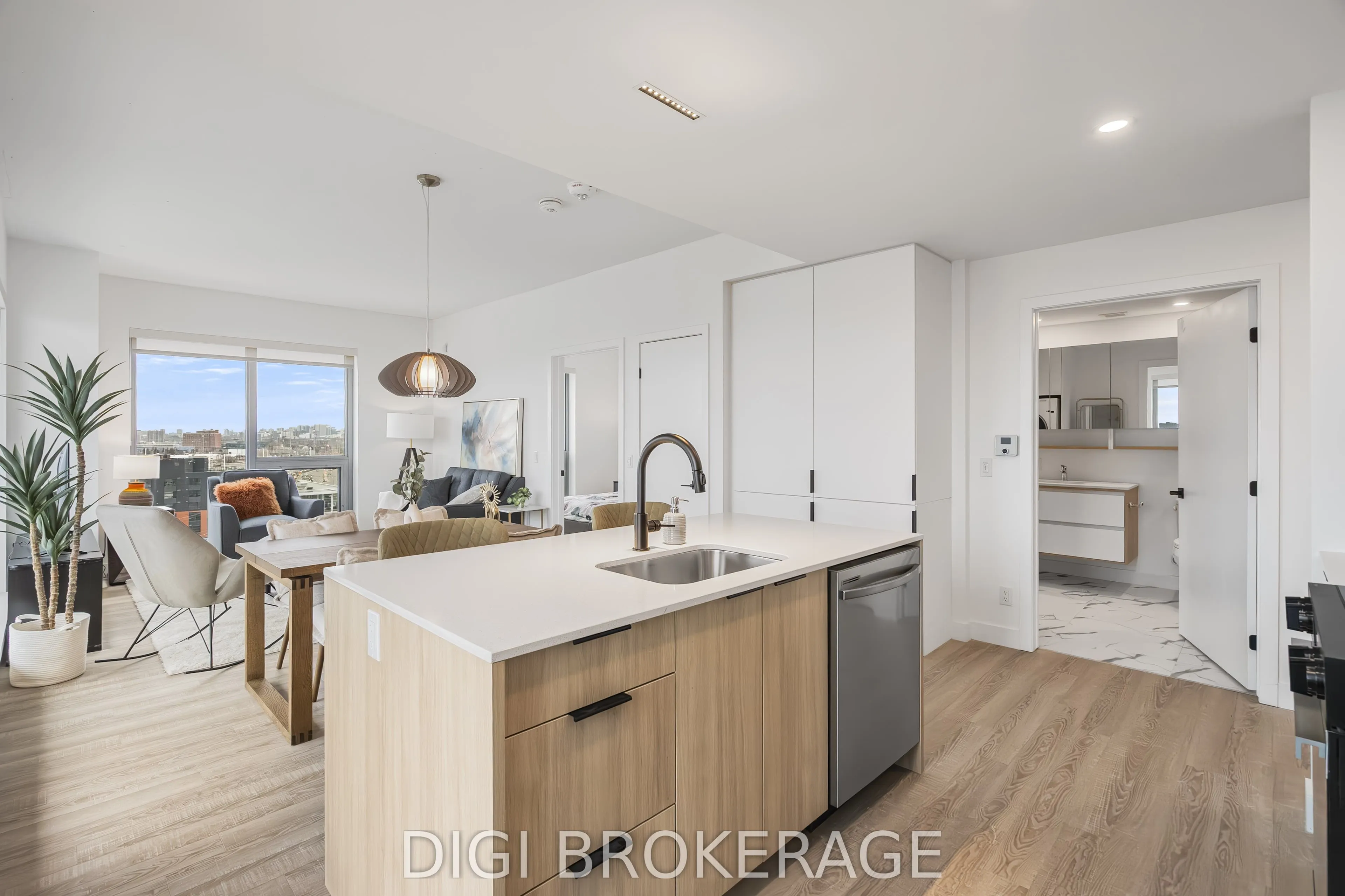 1240 Cummings Avenue, #207