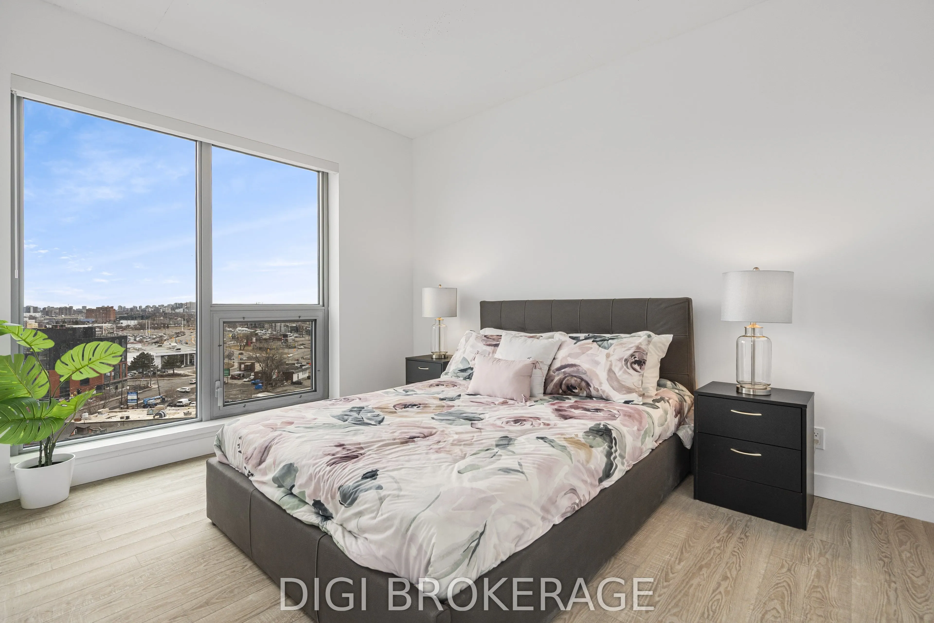 1240 Cummings Avenue, #207