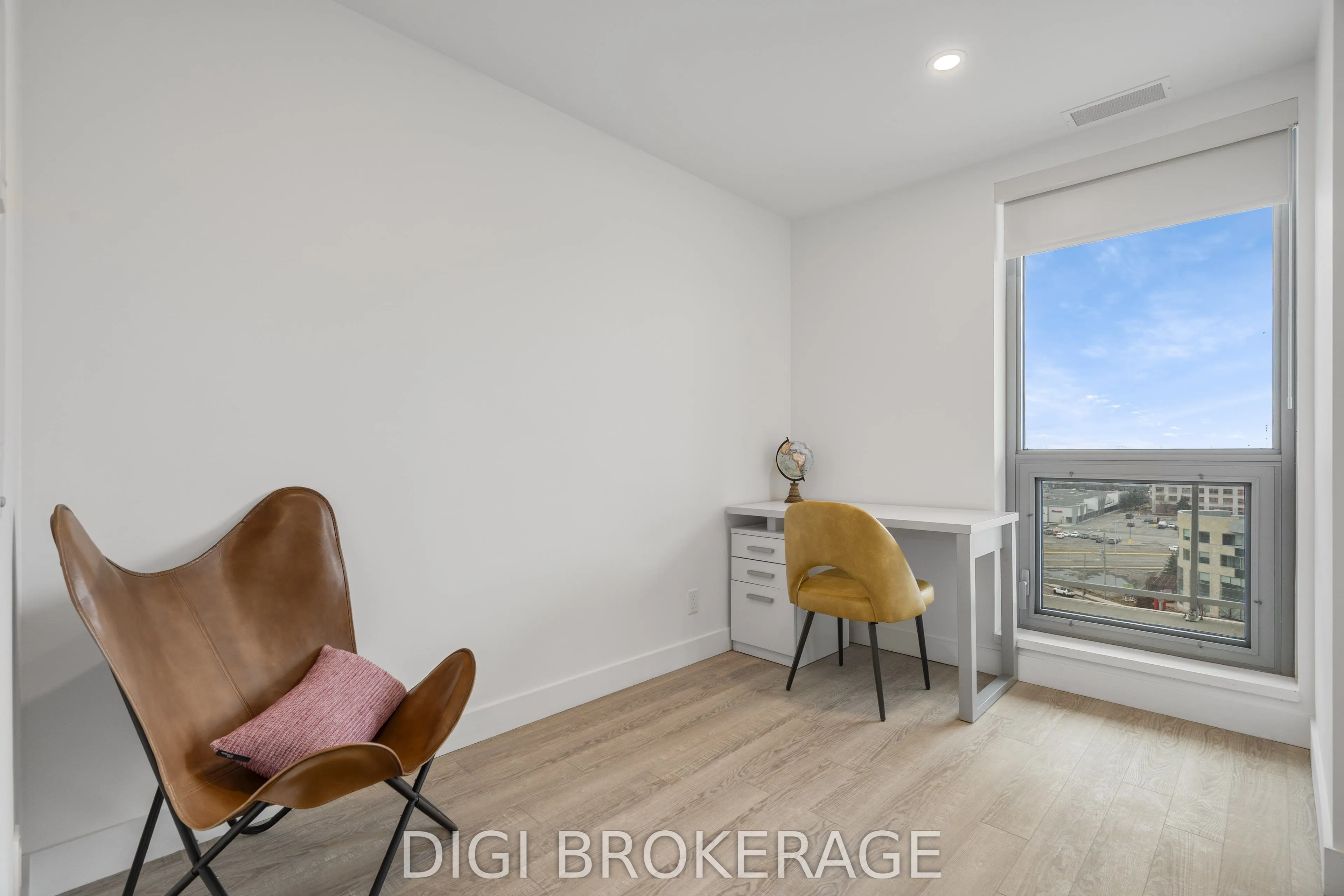 1240 Cummings Avenue, #207