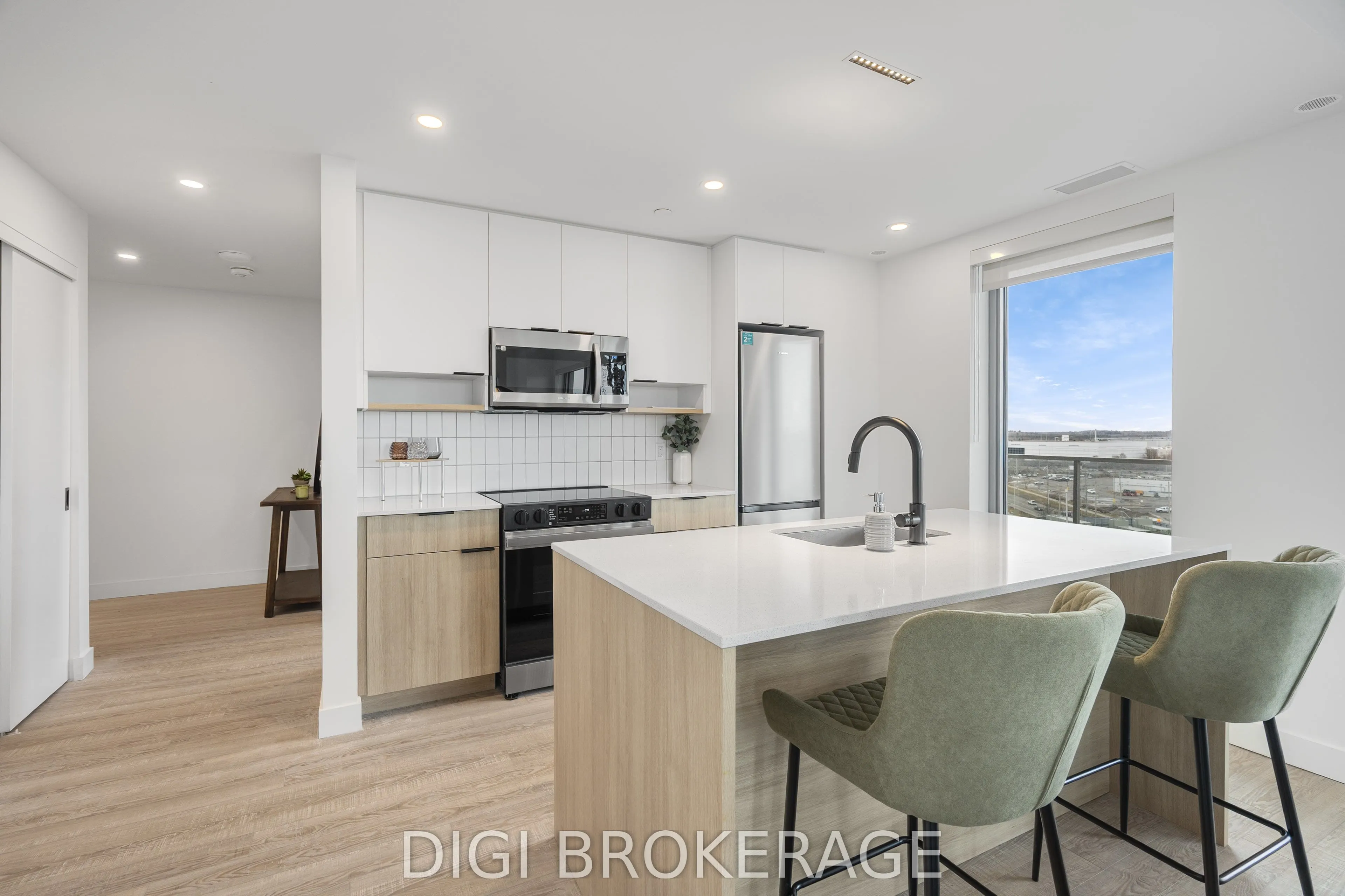 1240 Cummings Avenue, #207