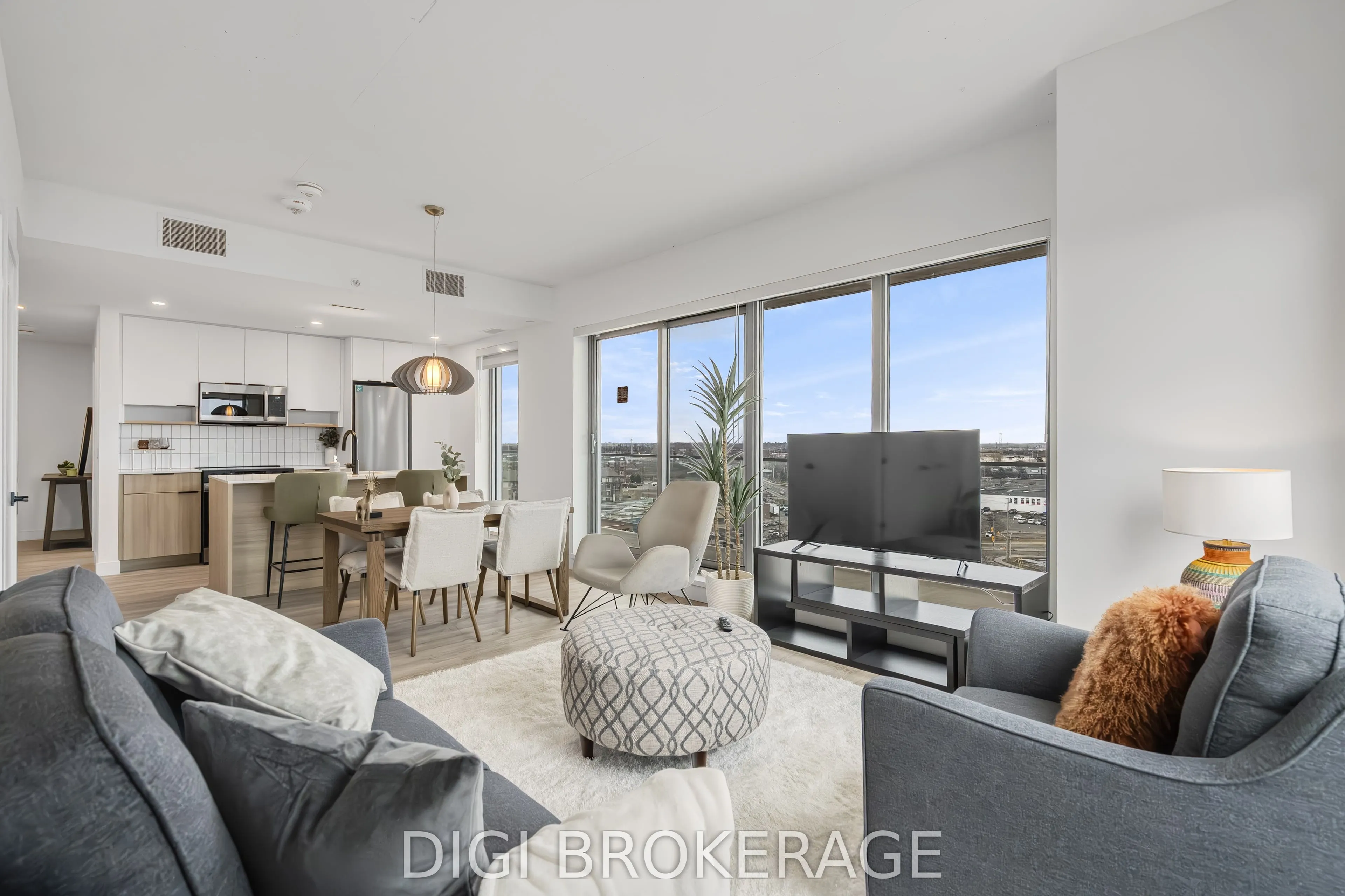 1240 Cummings Avenue, #207