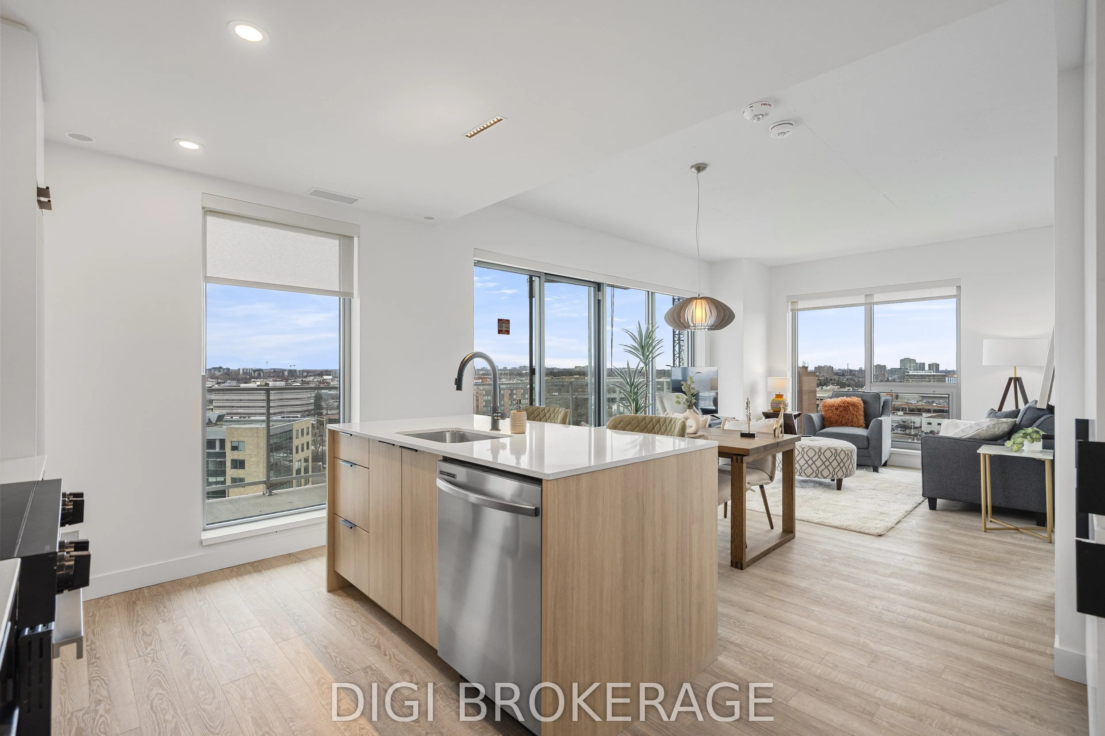 1240 Cummings Avenue, #207