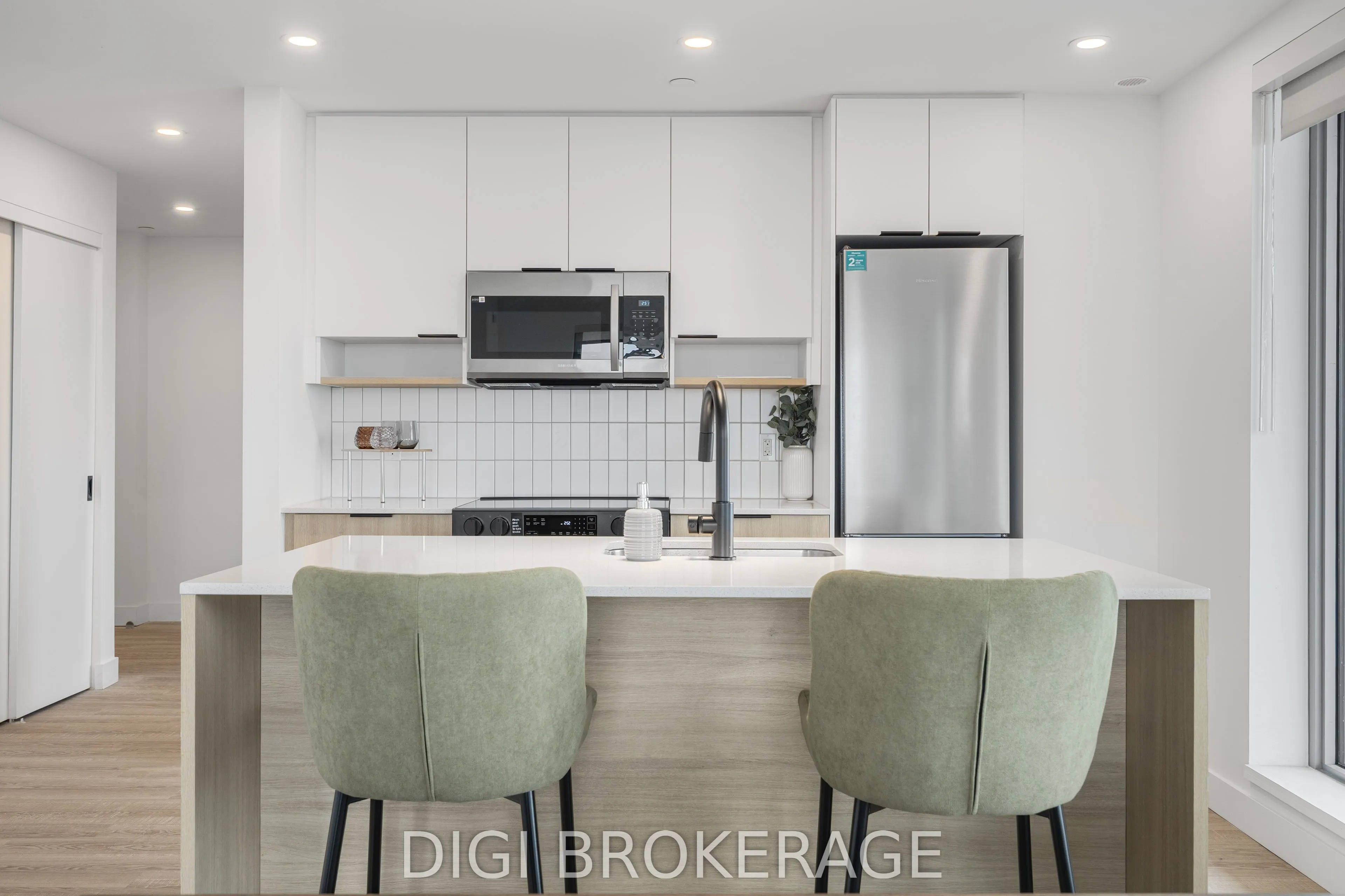1240 Cummings Avenue, #207
