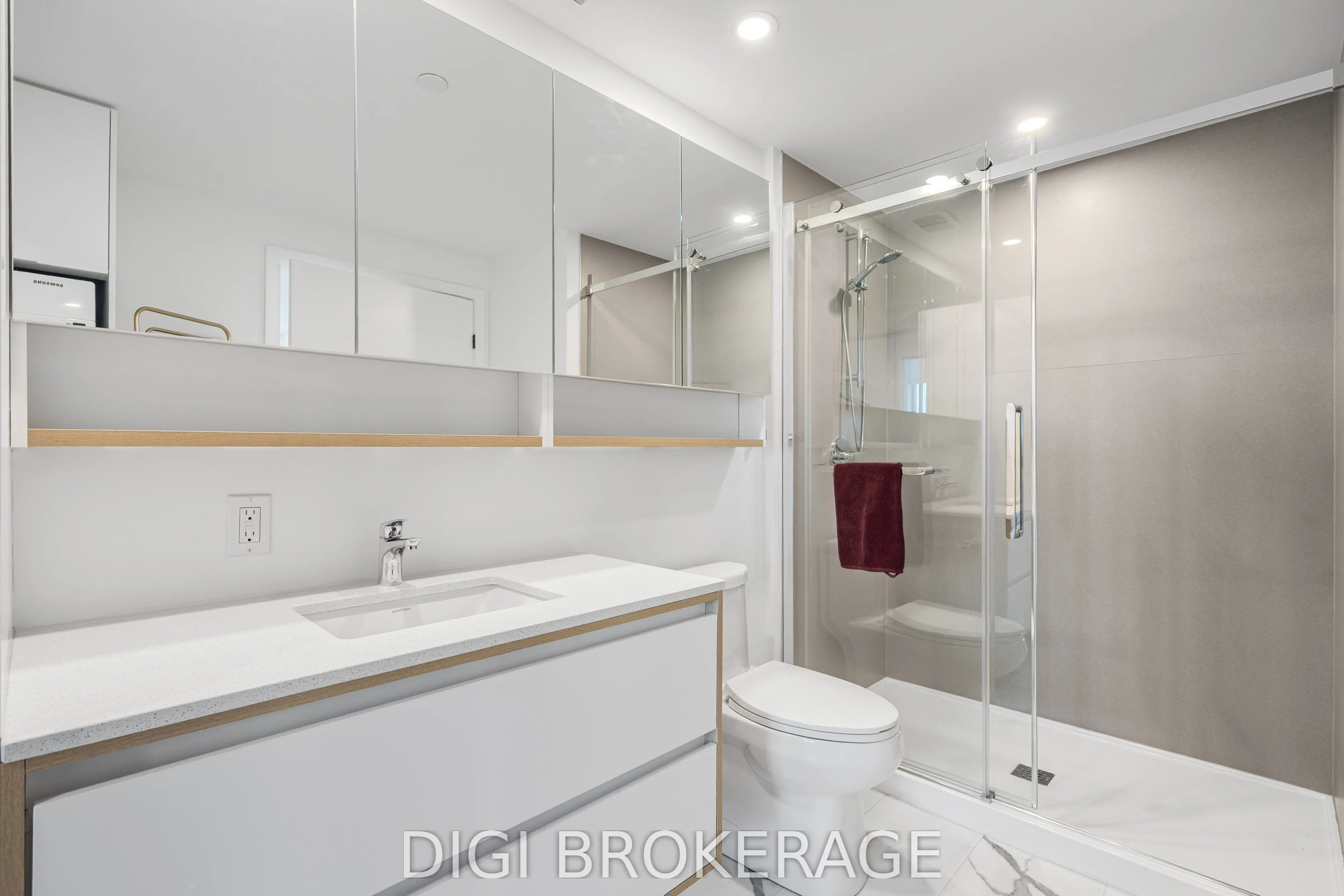 1240 Cummings Avenue, #207