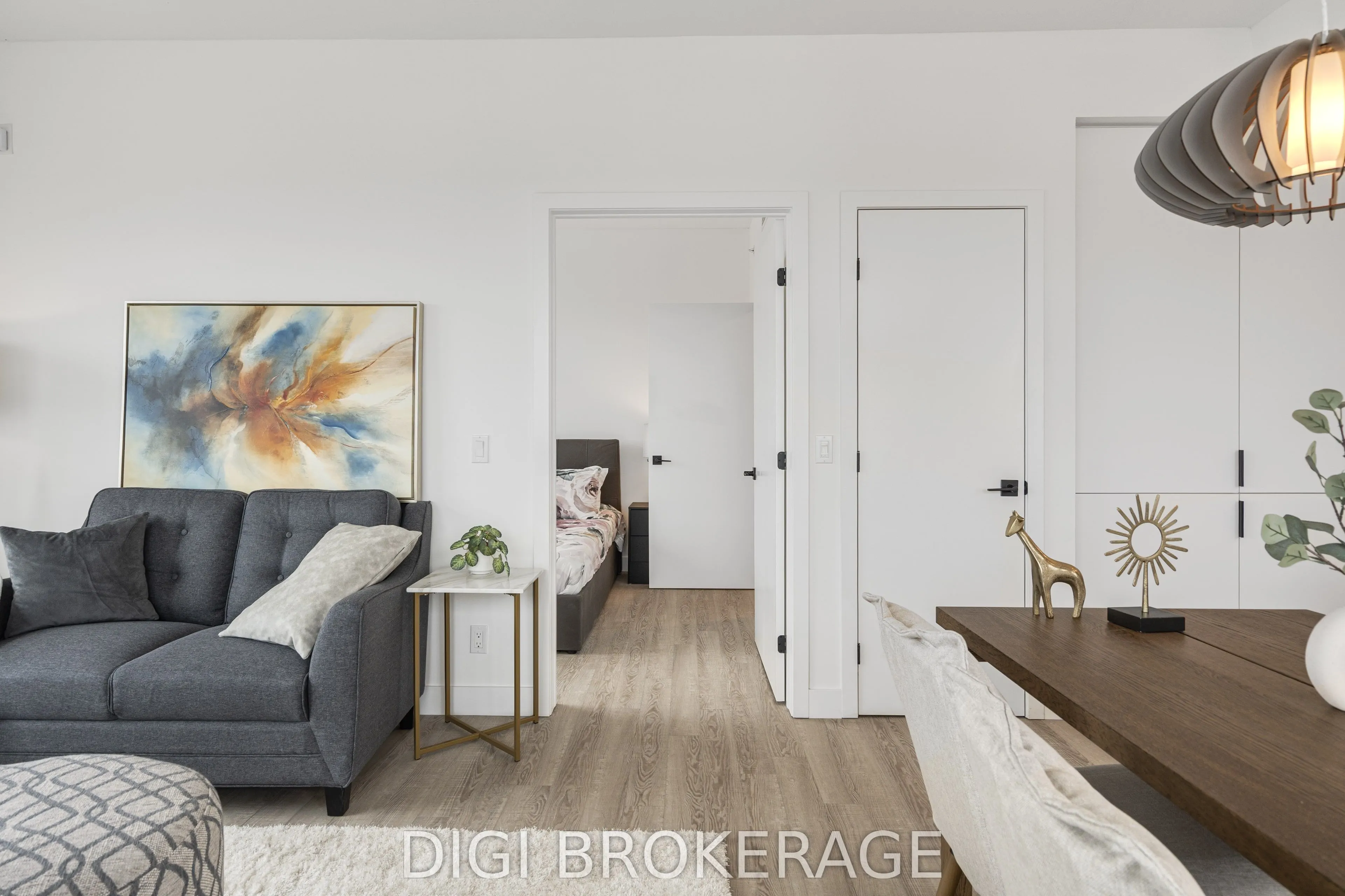 1240 Cummings Avenue, #207