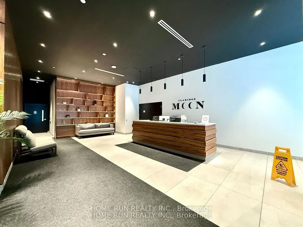 340 Queen Street, #2006