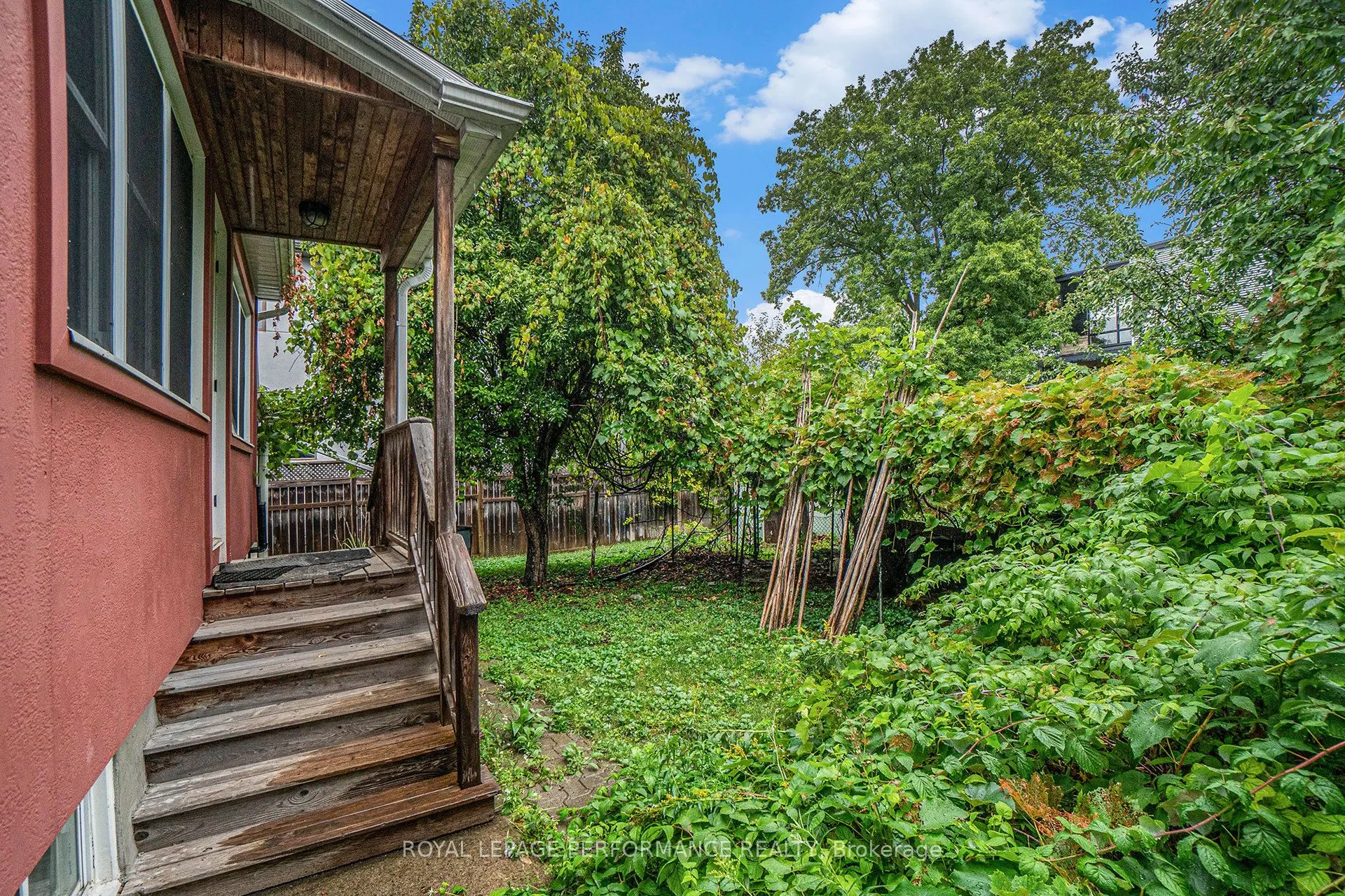223 Carleton Avenue