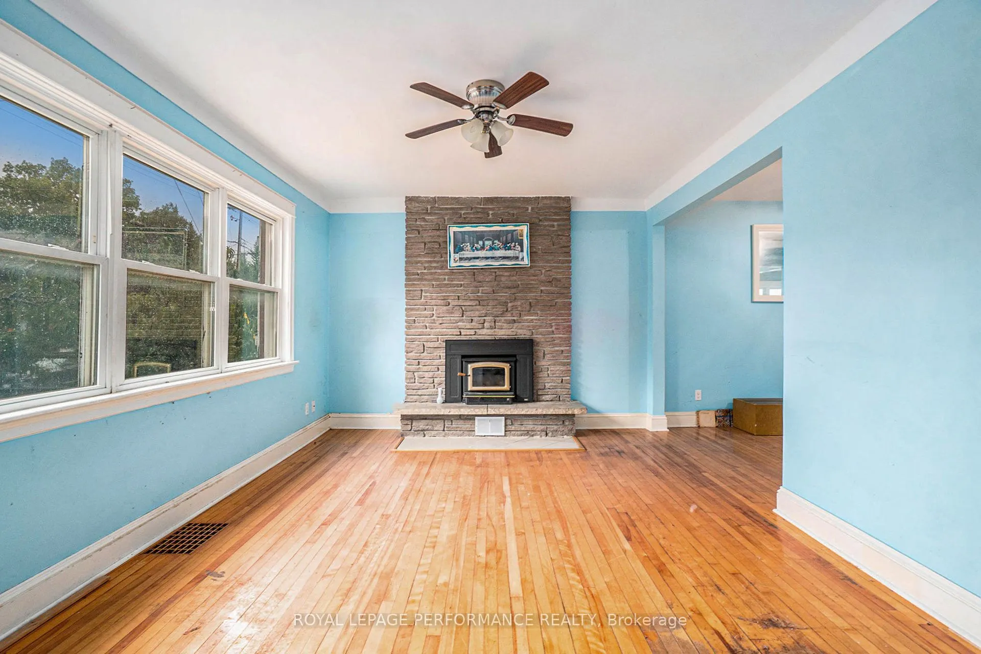 223 Carleton Avenue