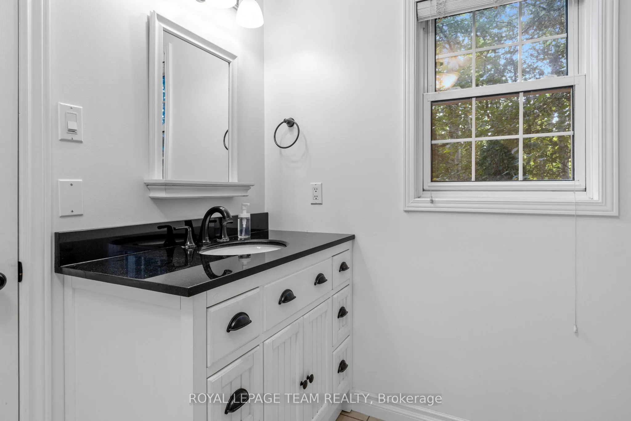 15 Empress Drive