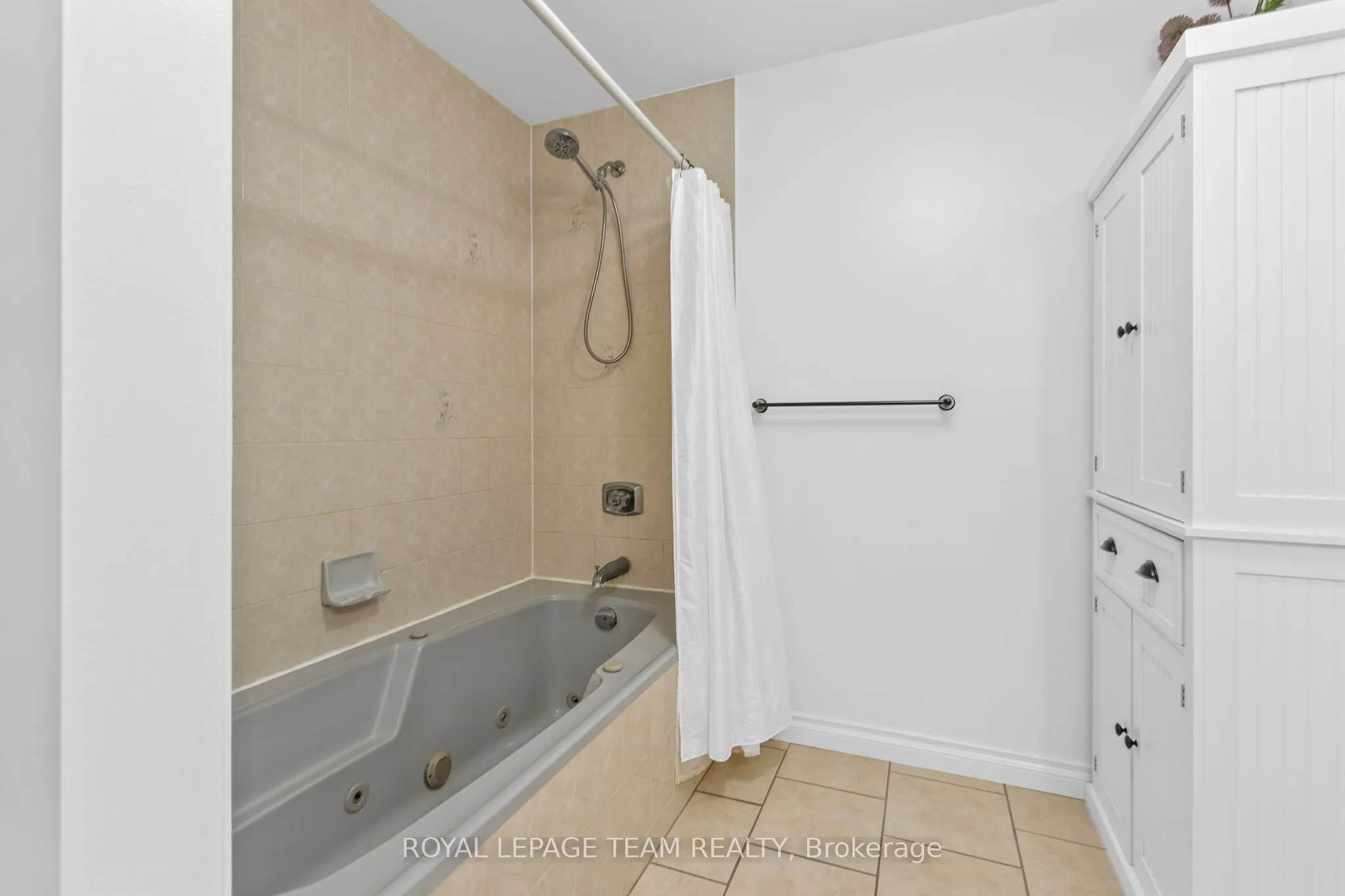15 Empress Drive