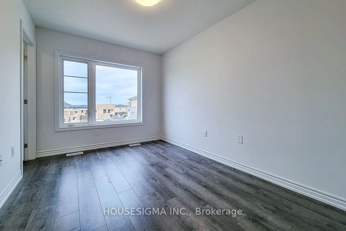 61 Soho Street, #33