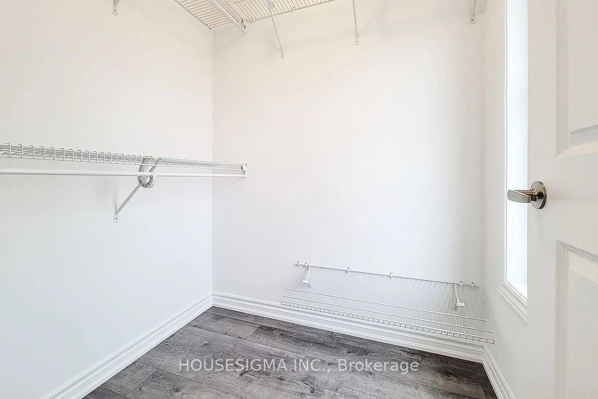61 Soho Street, #33