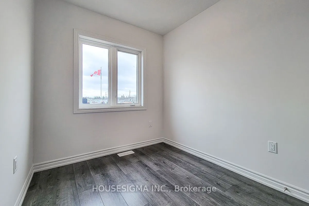 61 Soho Street, #33