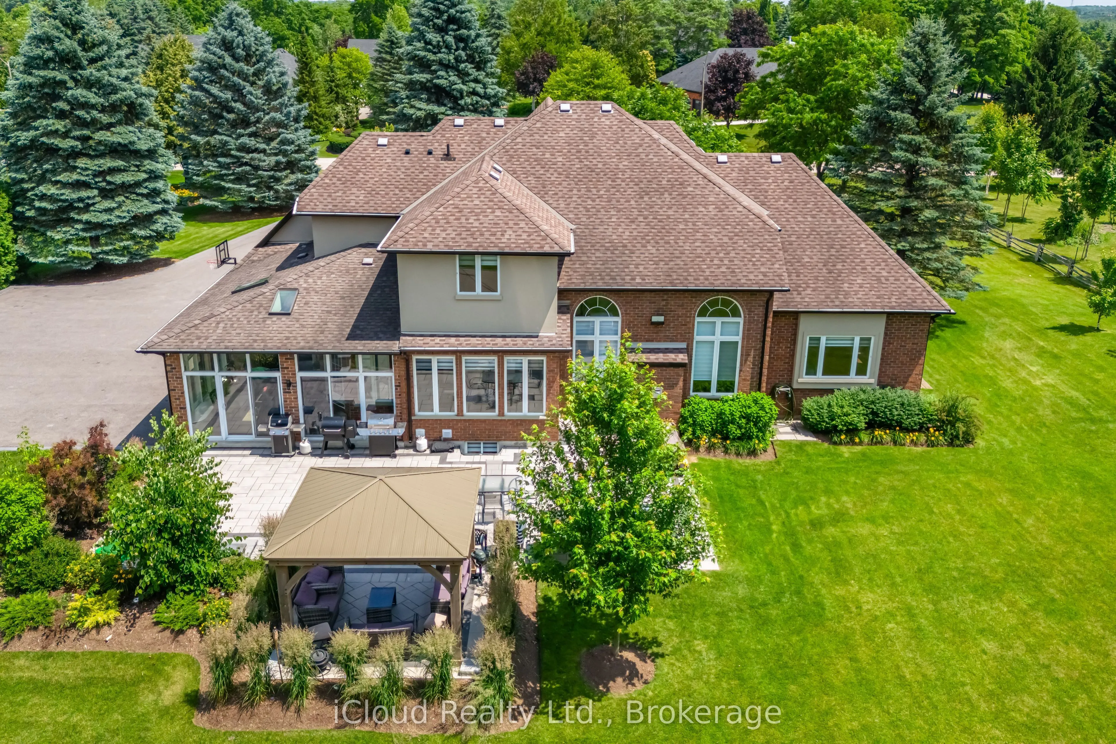 4 Deer View Ridge