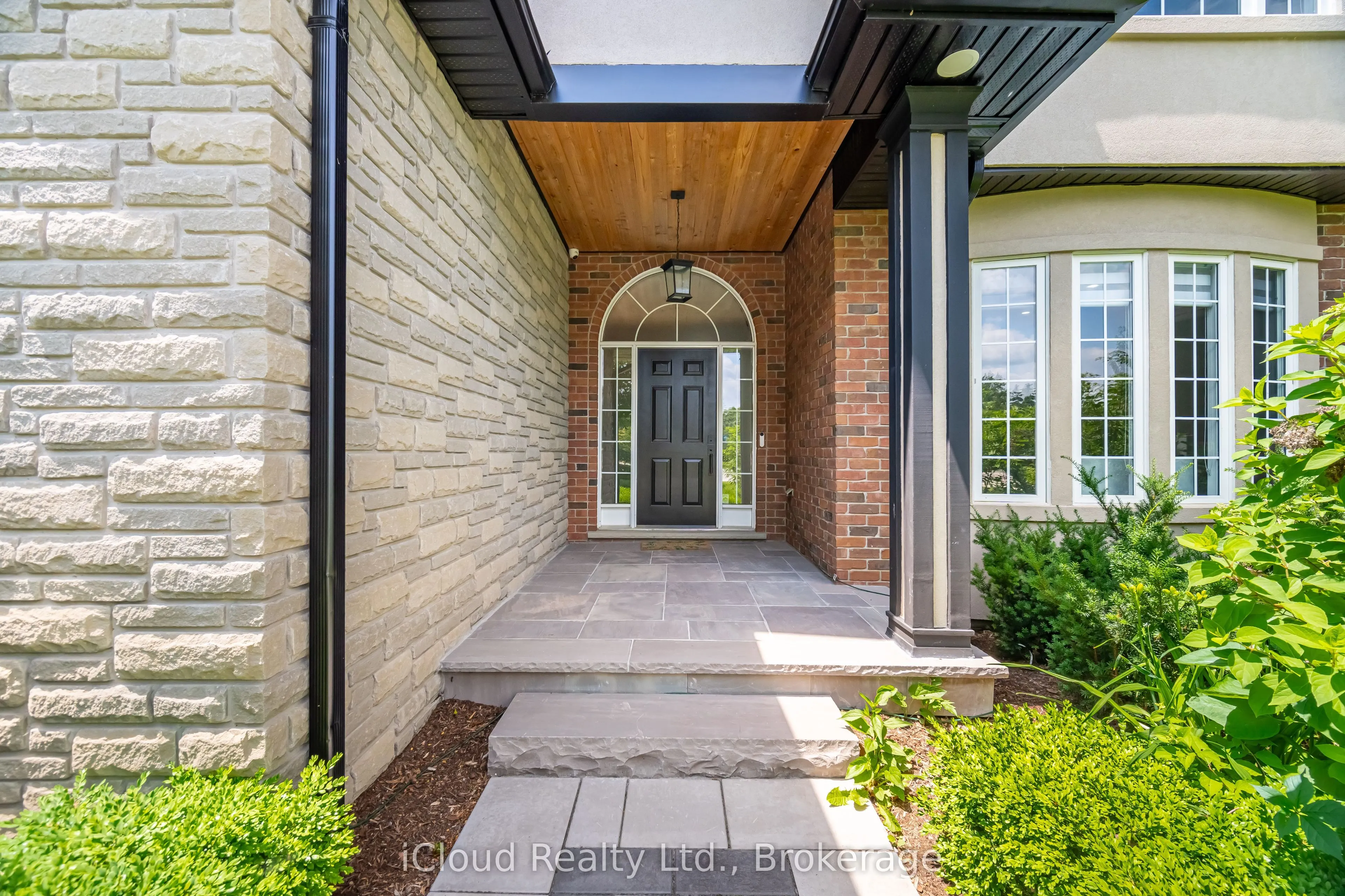 4 Deer View Ridge