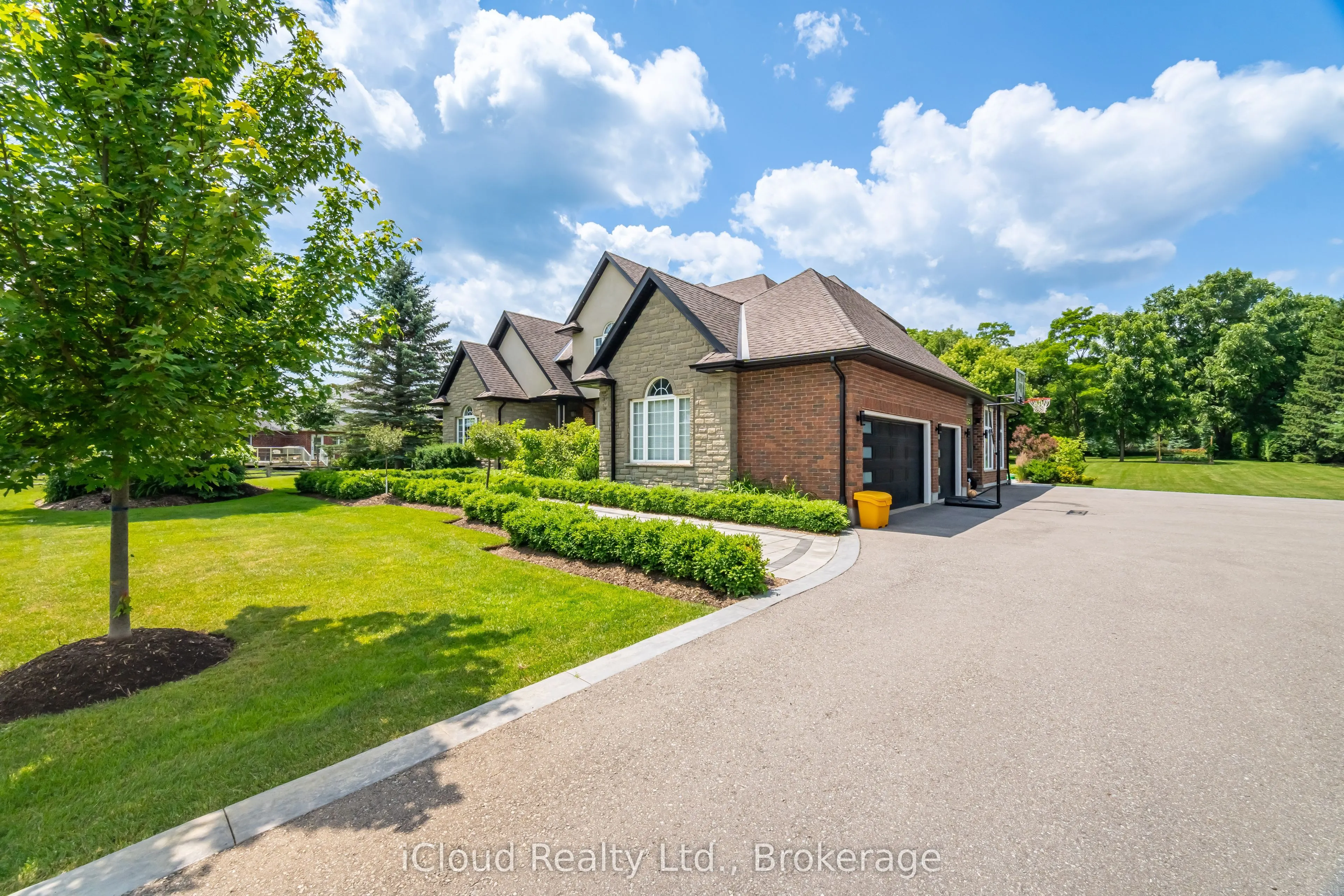 4 Deer View Ridge