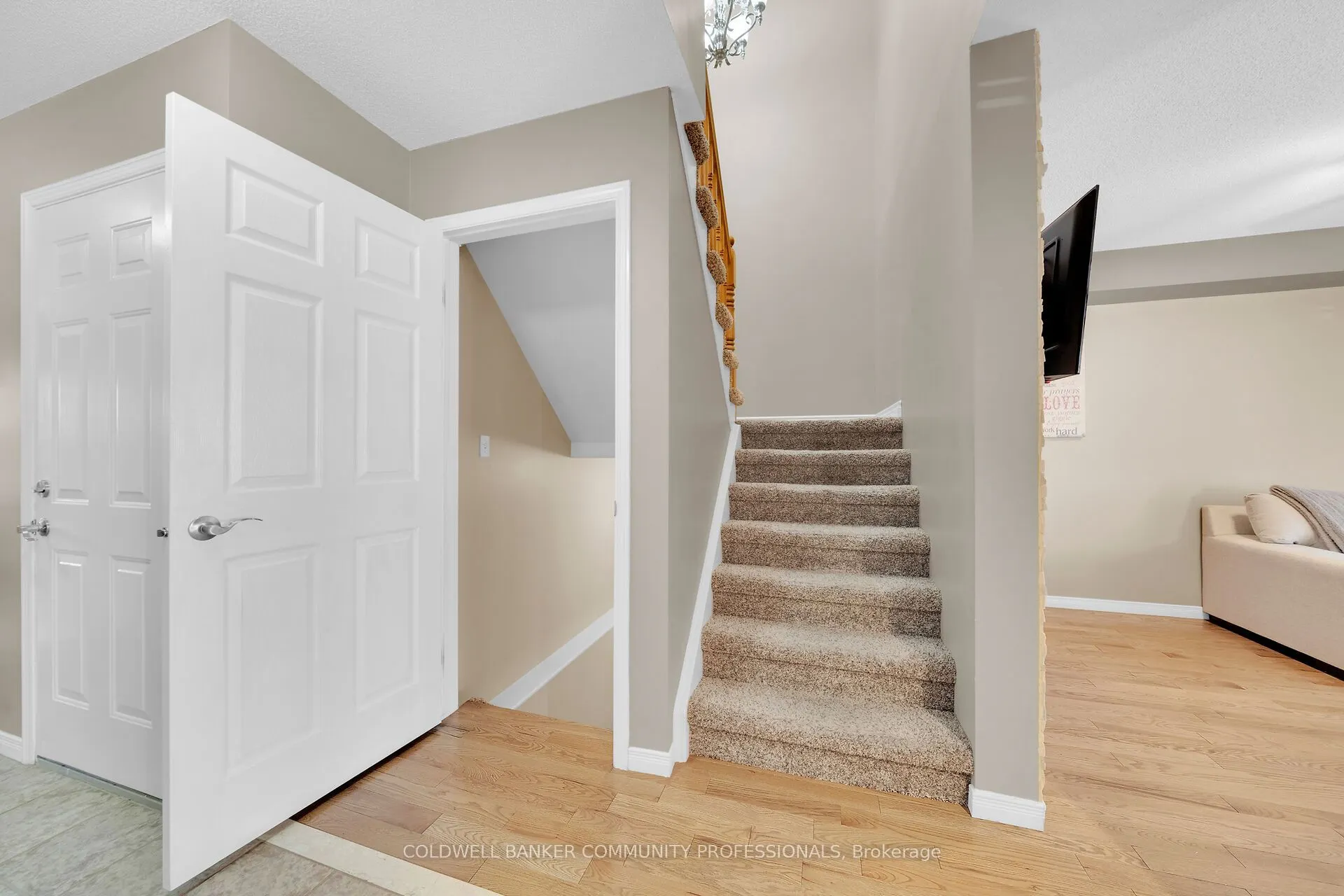 37 Meadow Wood Crescent