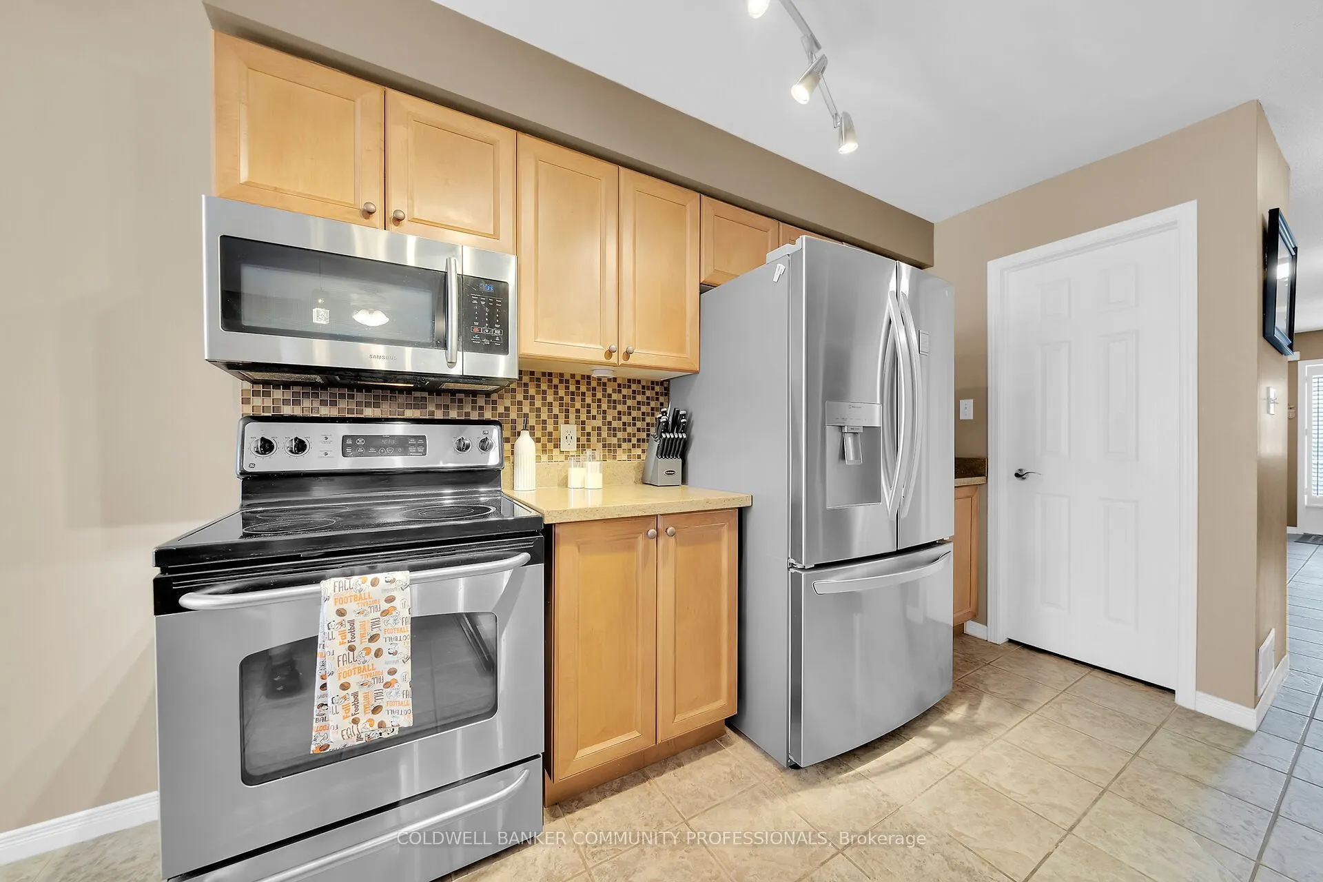 37 Meadow Wood Crescent