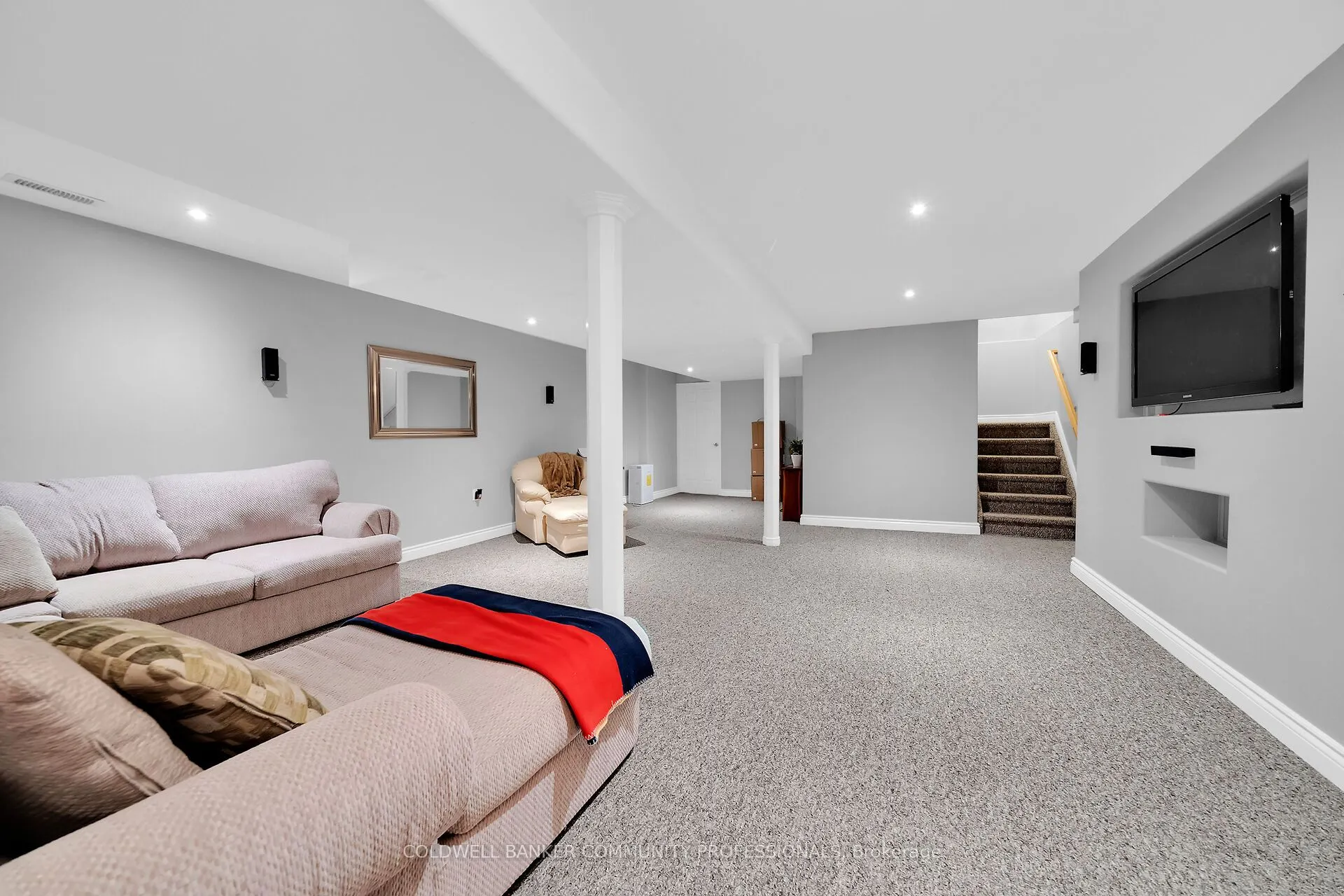 37 Meadow Wood Crescent
