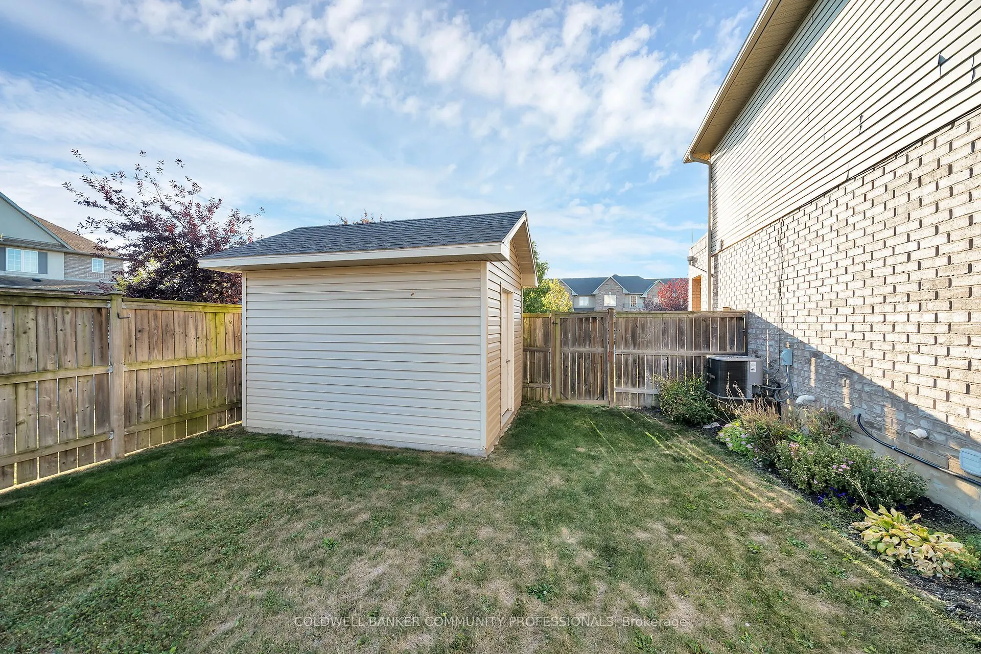 37 Meadow Wood Crescent