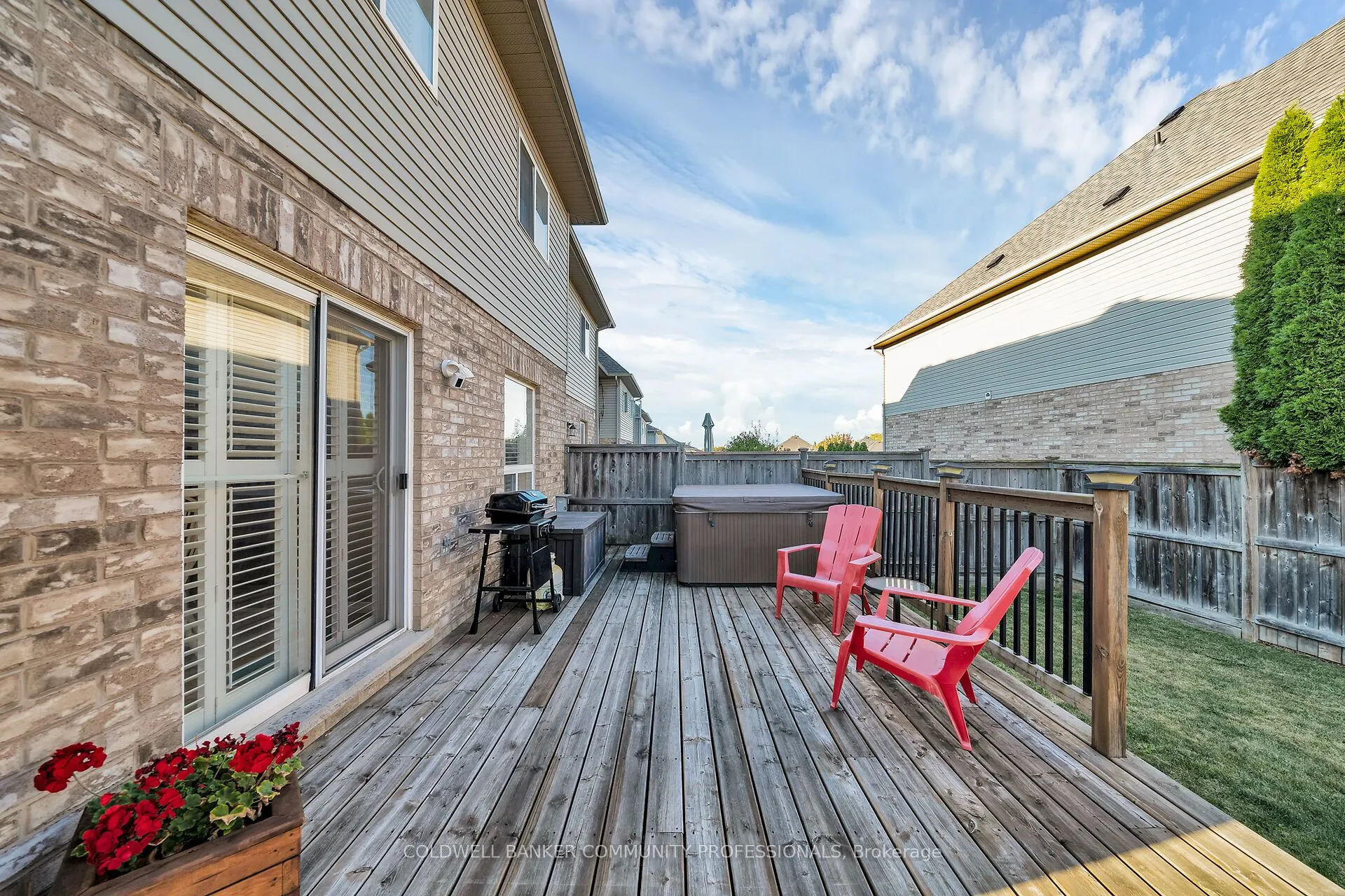 37 Meadow Wood Crescent