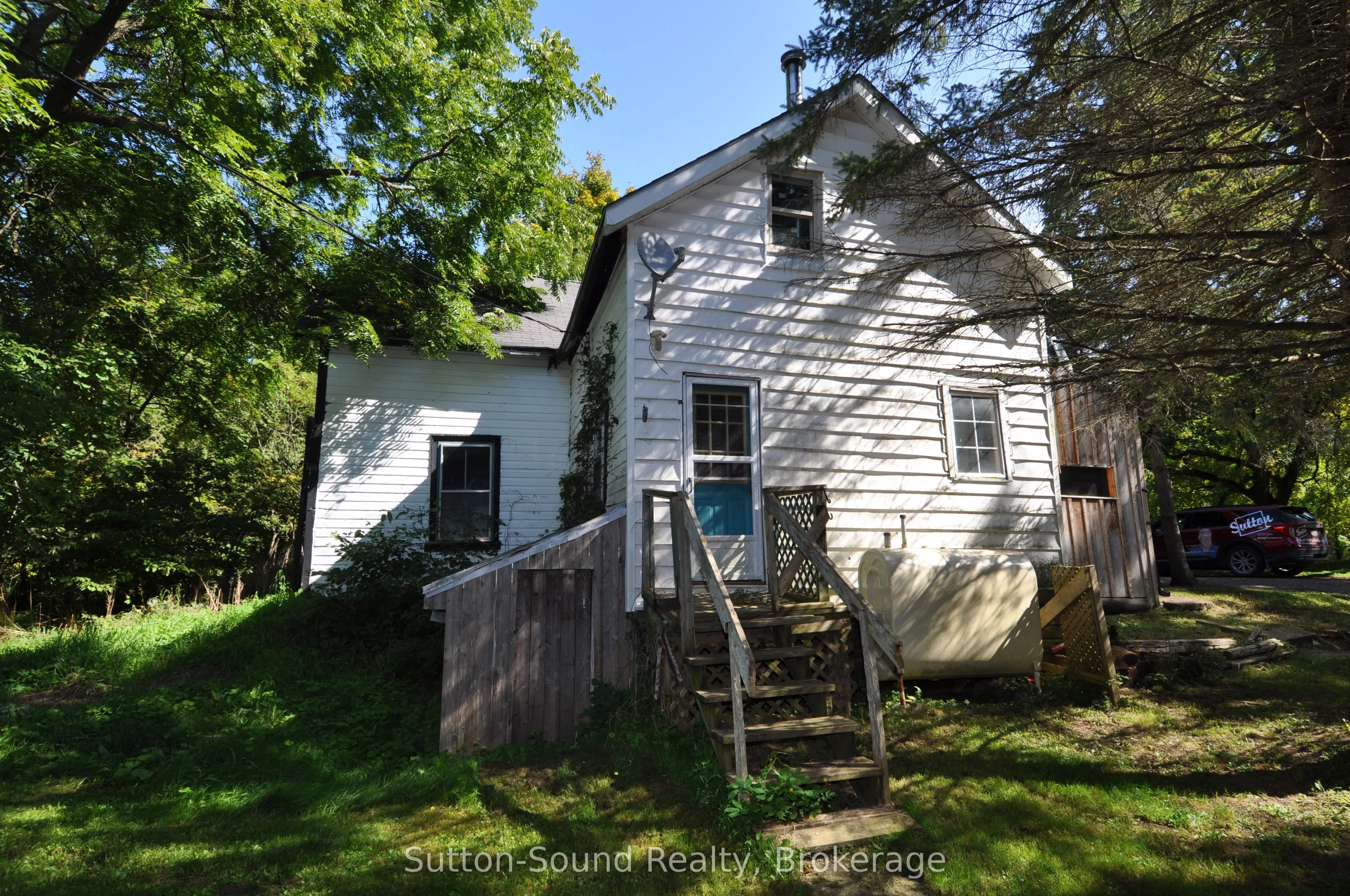 750816 Girl Guide Road
