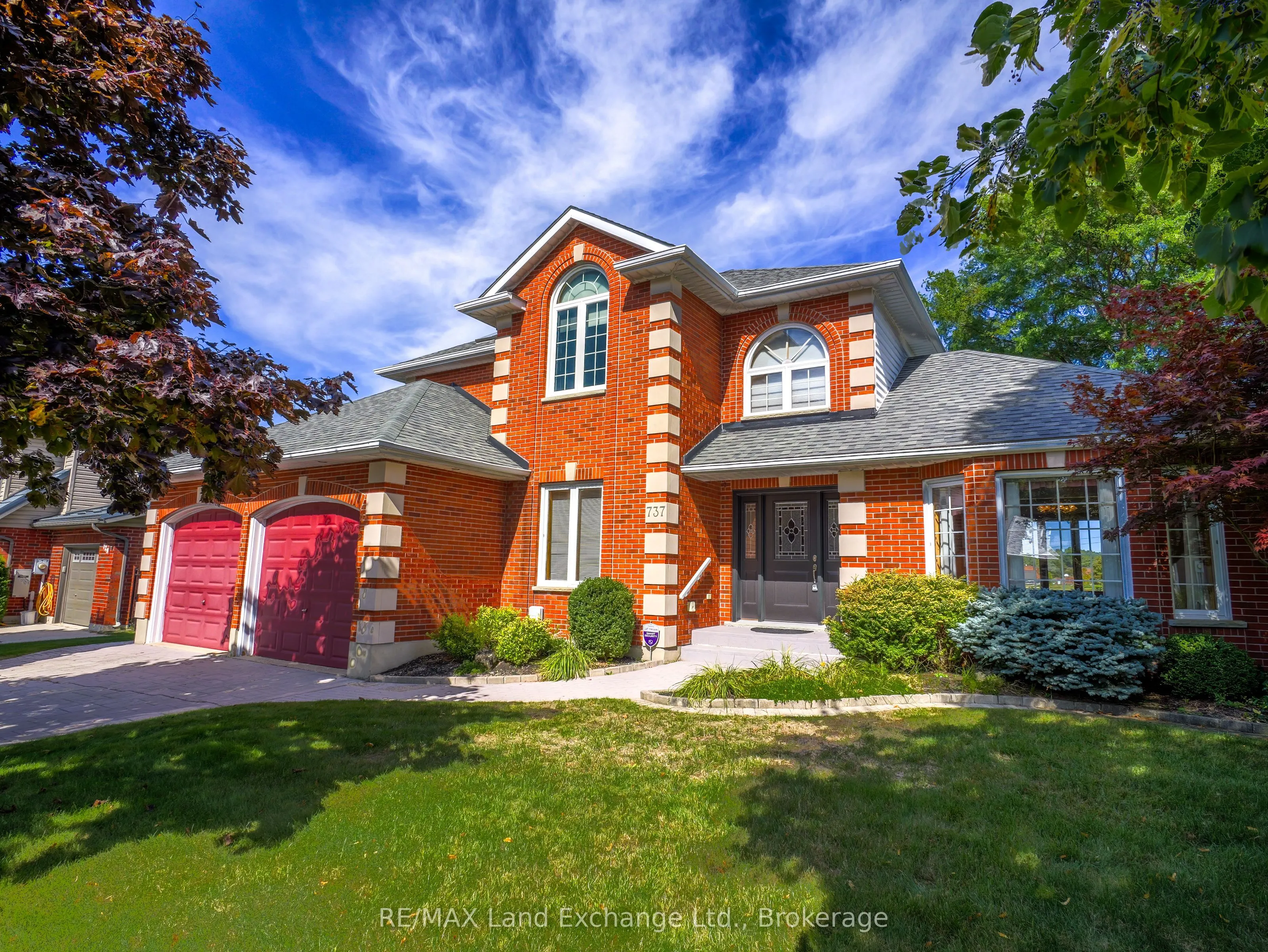 737 Louis Street