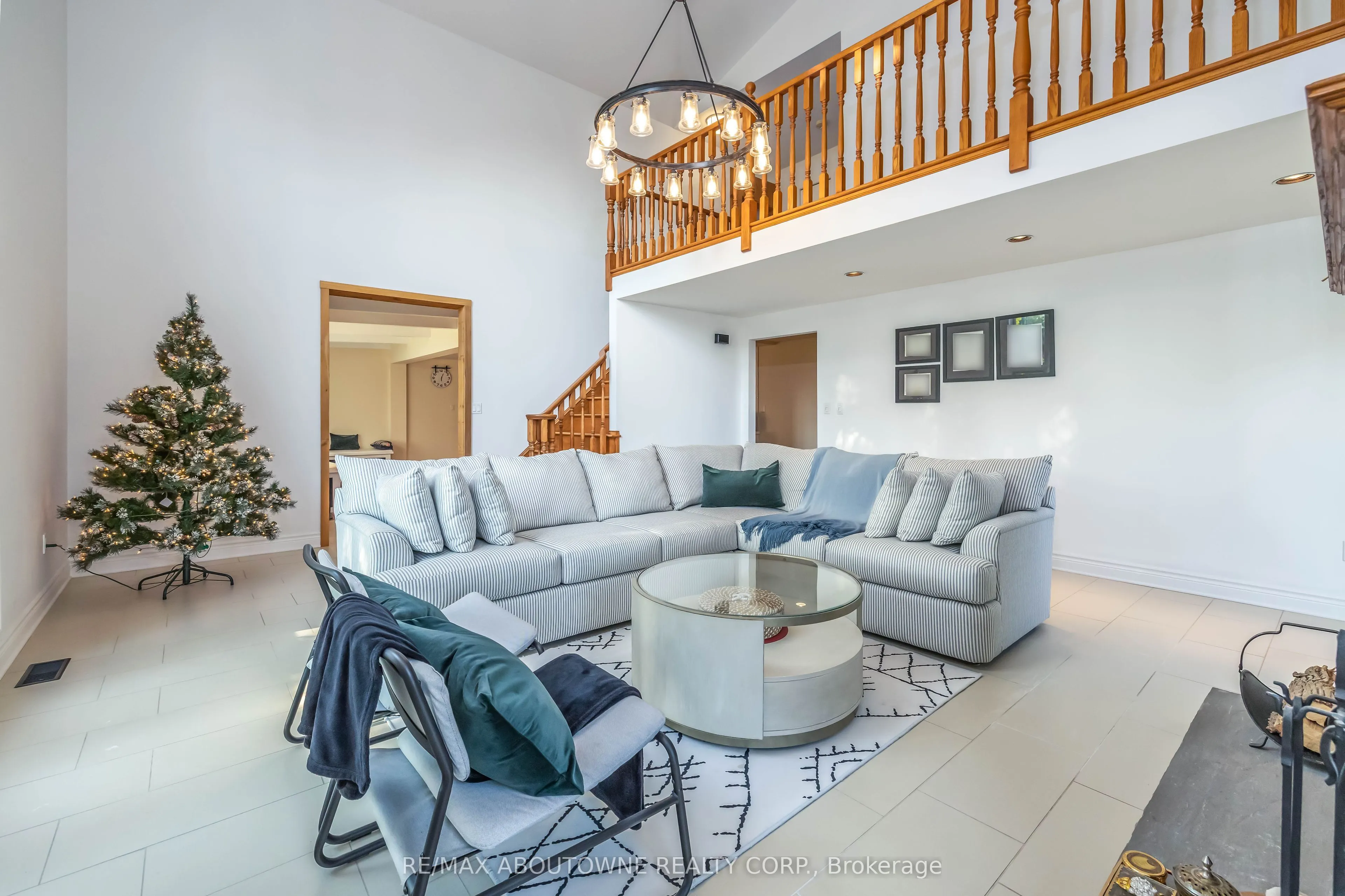 3276 Governors Road