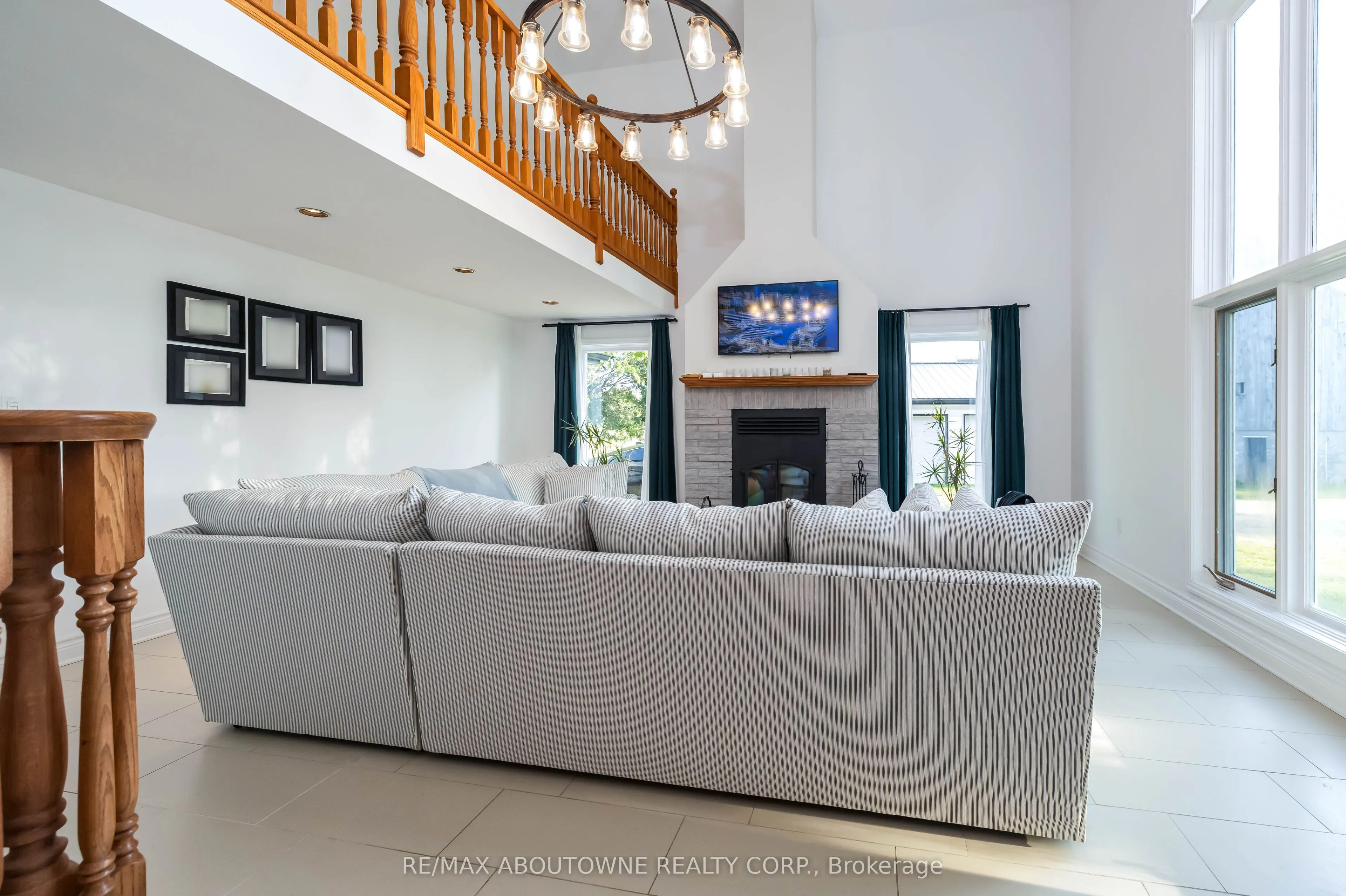 3276 Governors Road