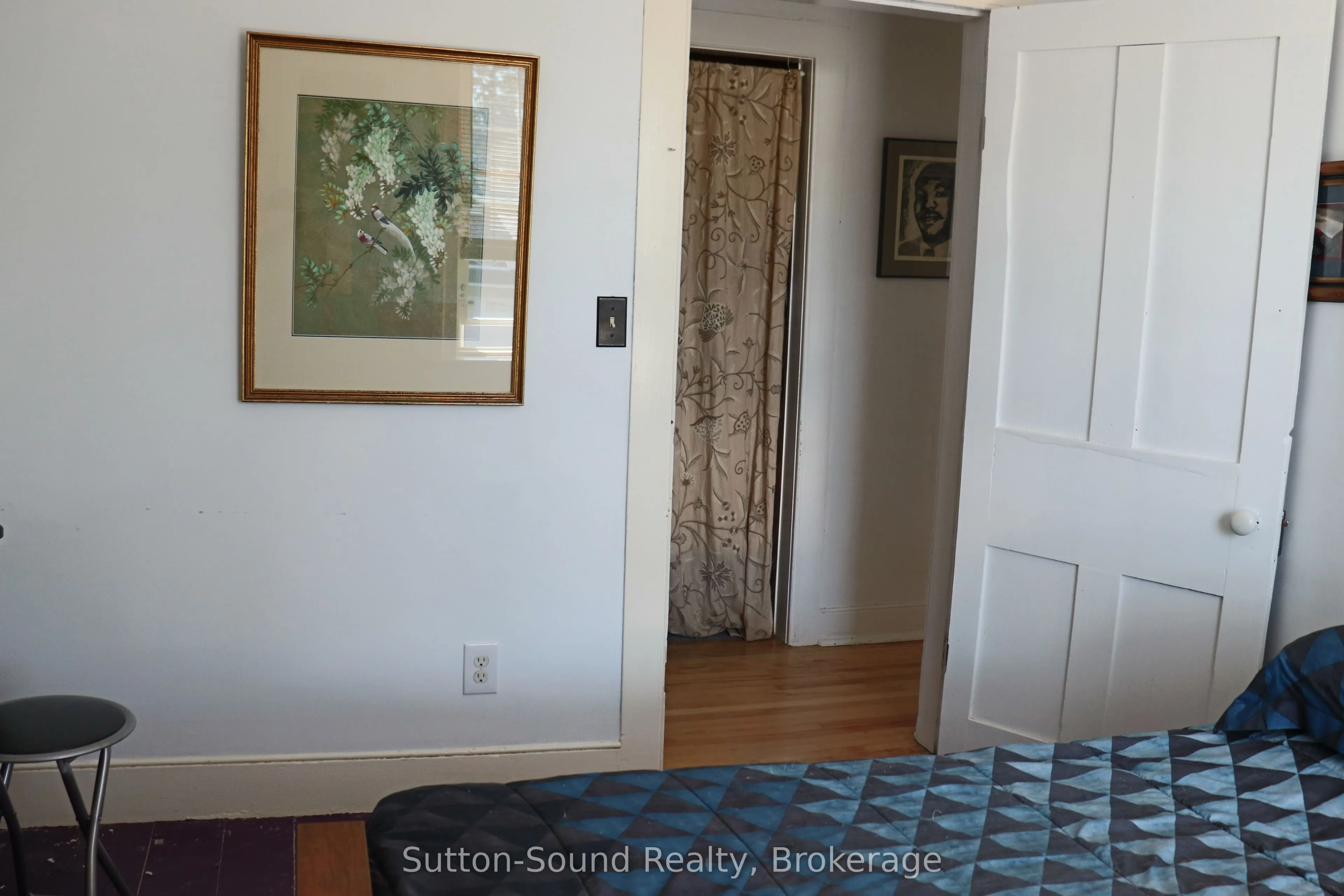 250 5th Street E