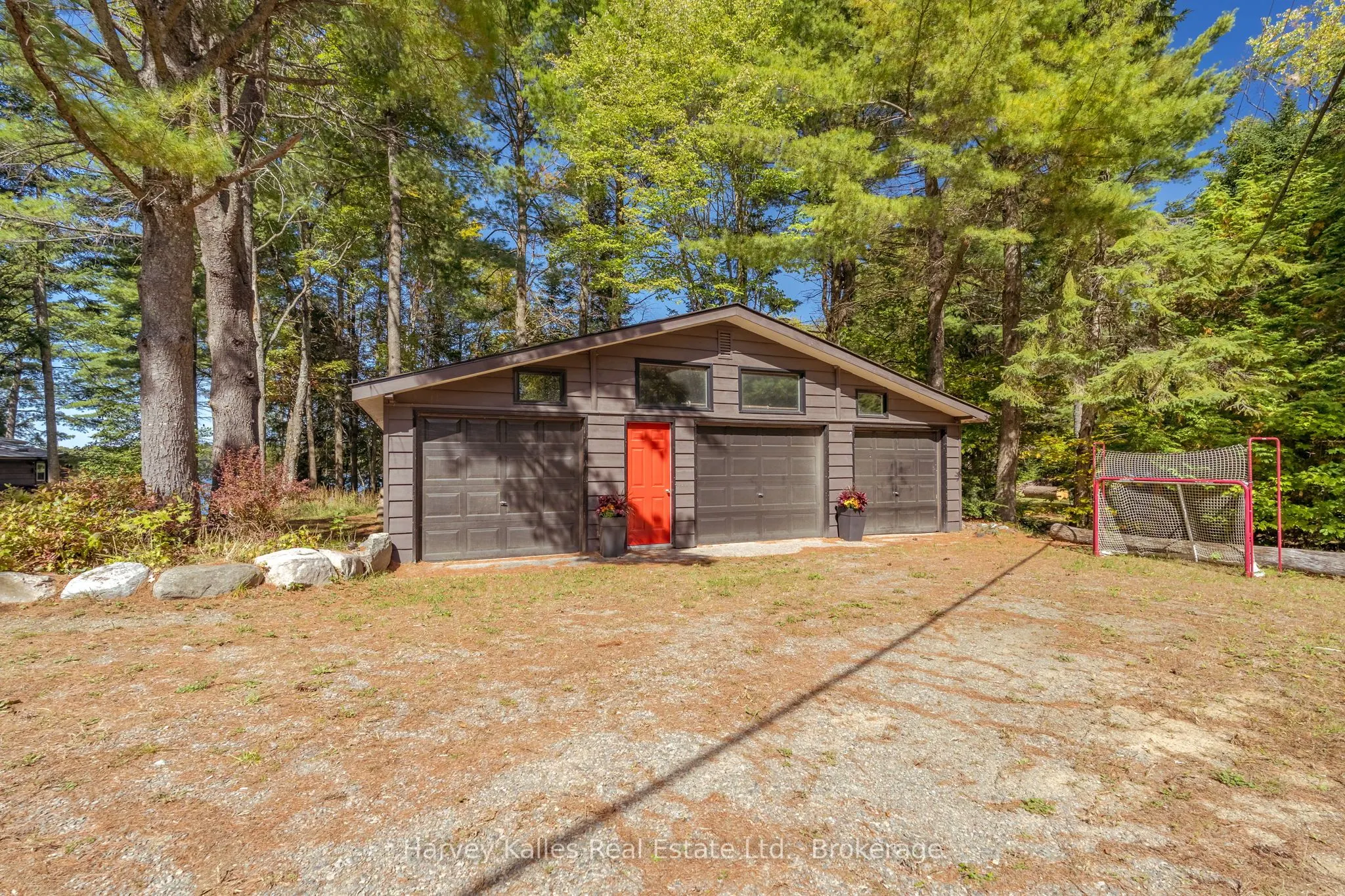 1003 Hollow Road