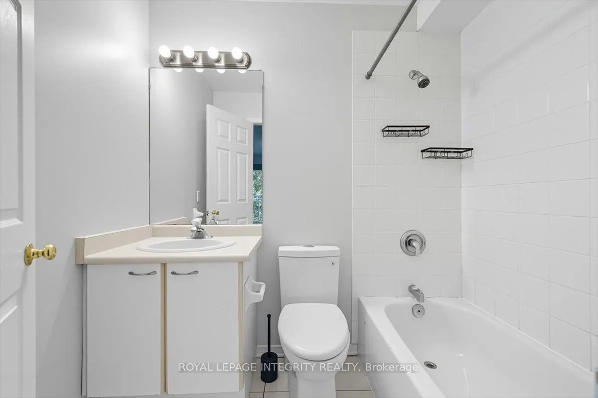 2949 Richmond Road, #4