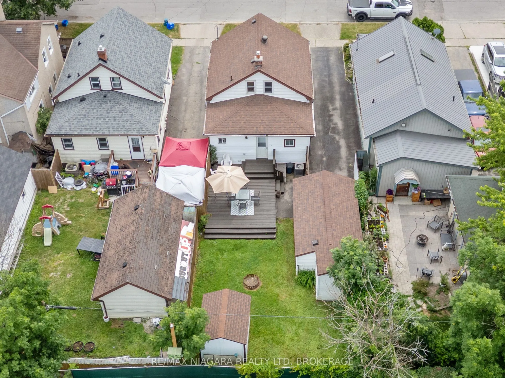 72 COZY Street