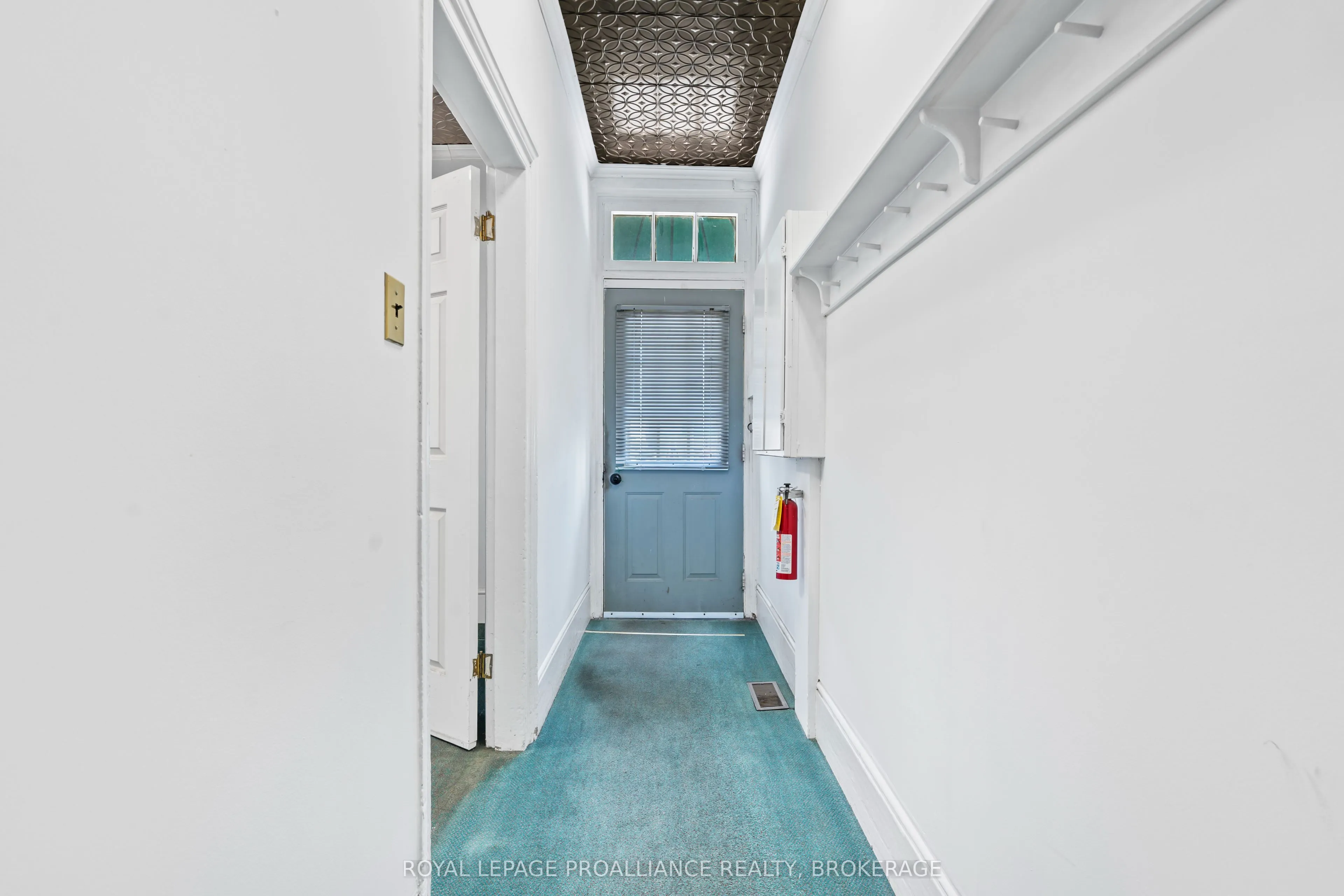 272 Wellington Street