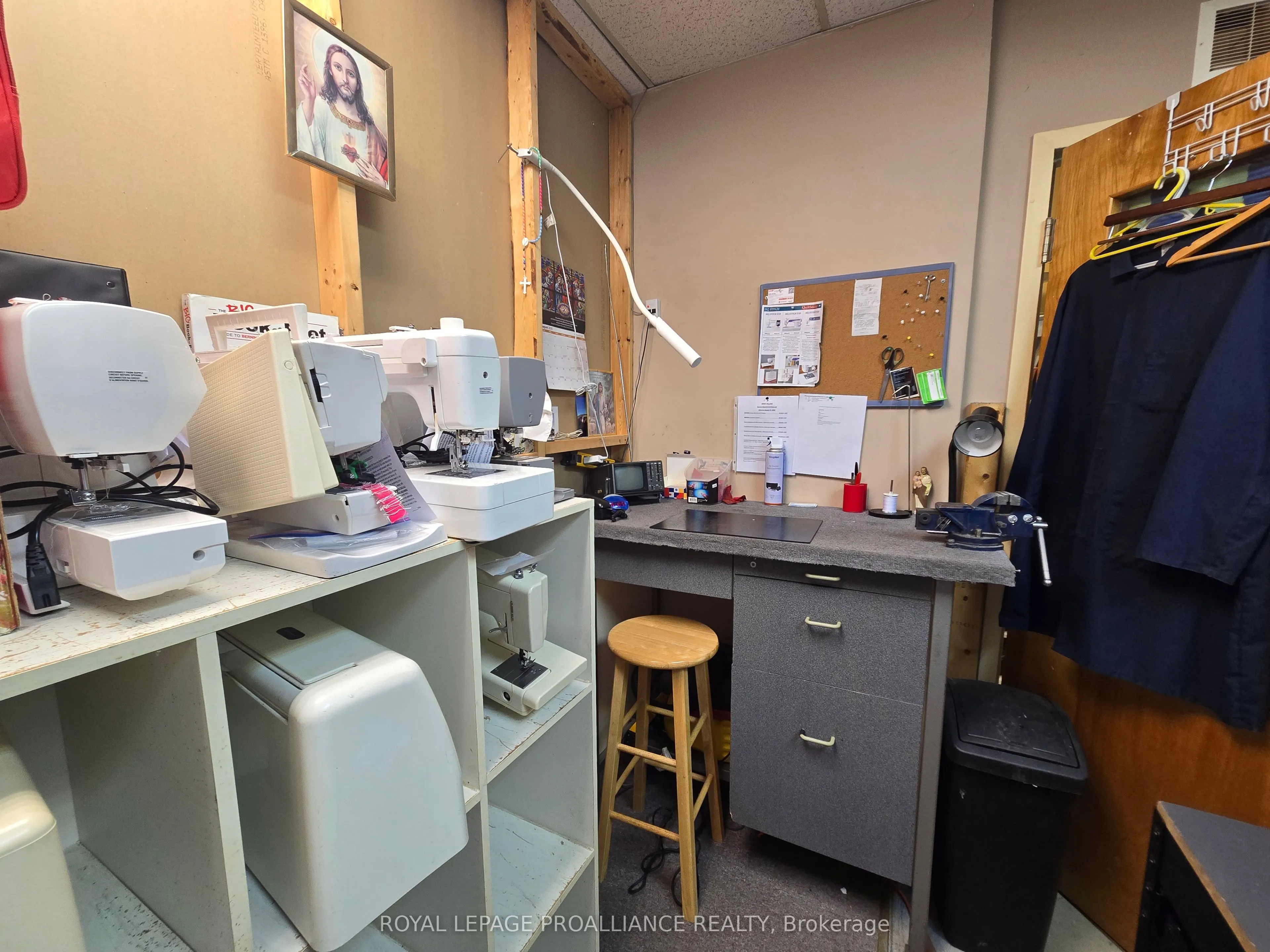 191 Dundas Street E, #2