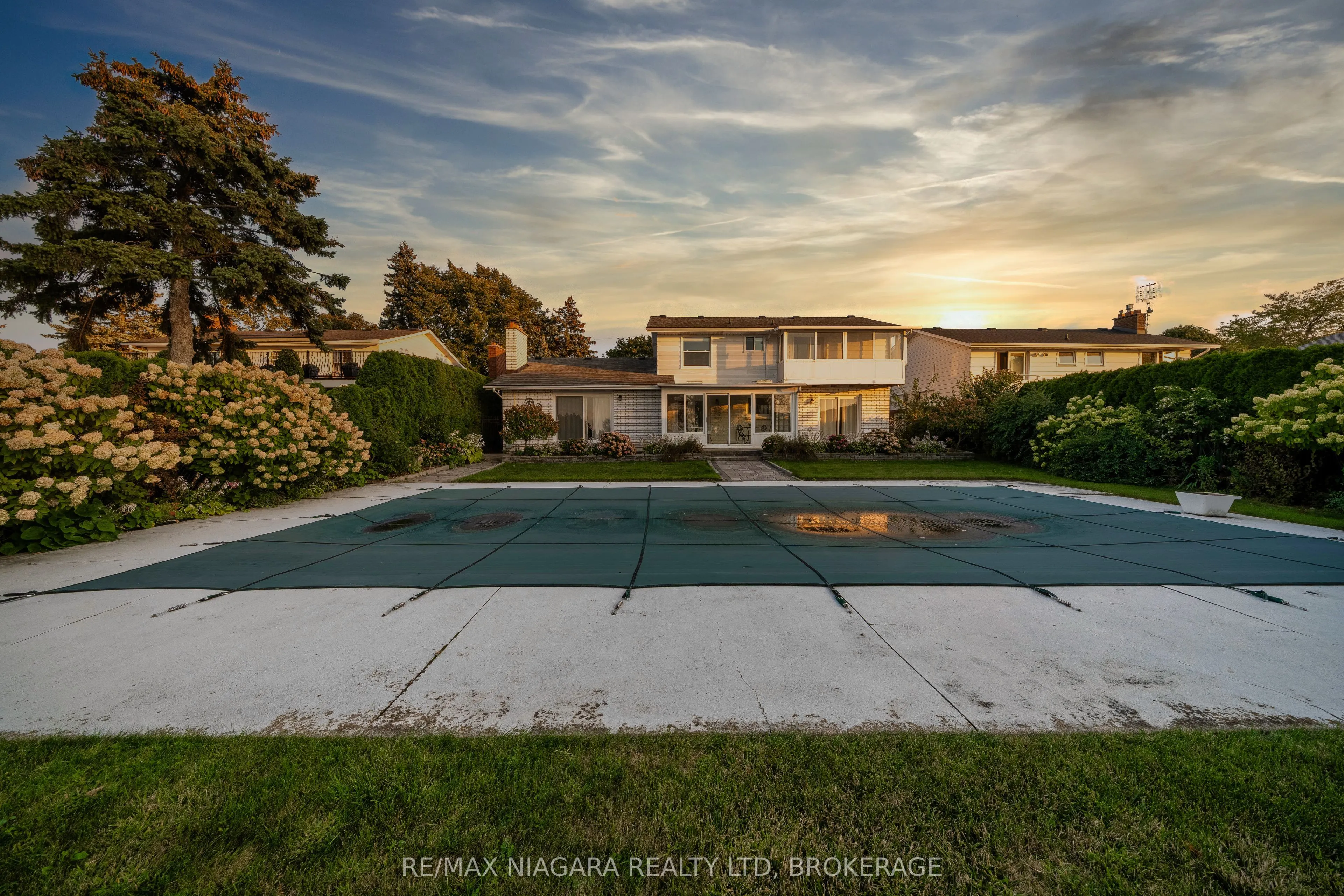 49 Royal York Road