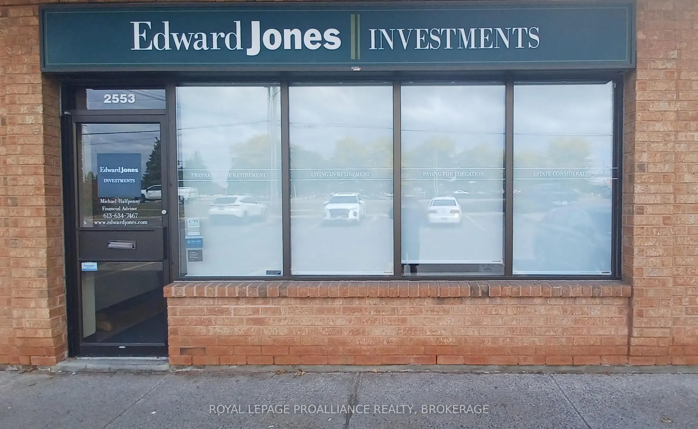 2553 Princess Street S