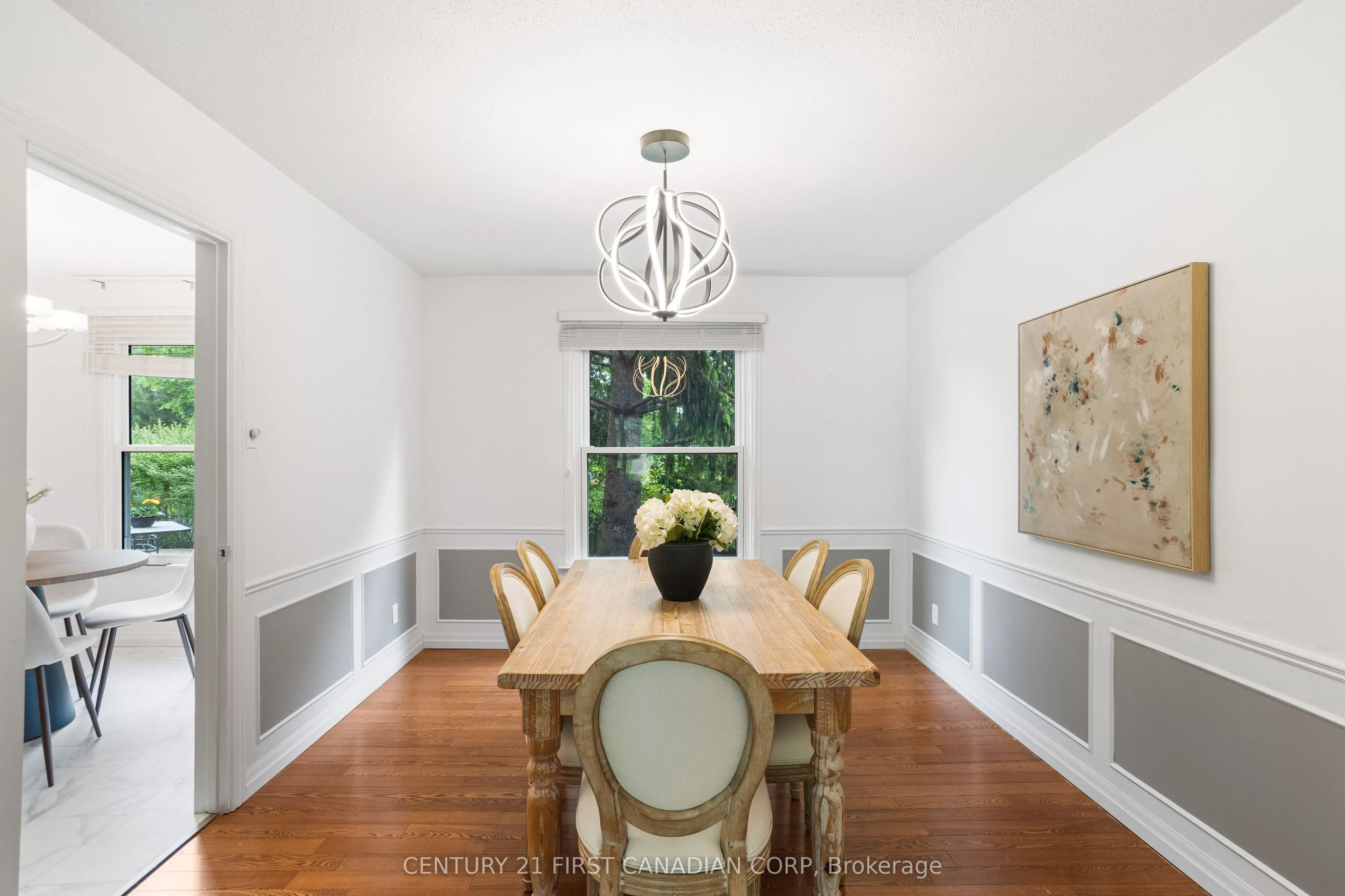 24 Bartlett Crescent