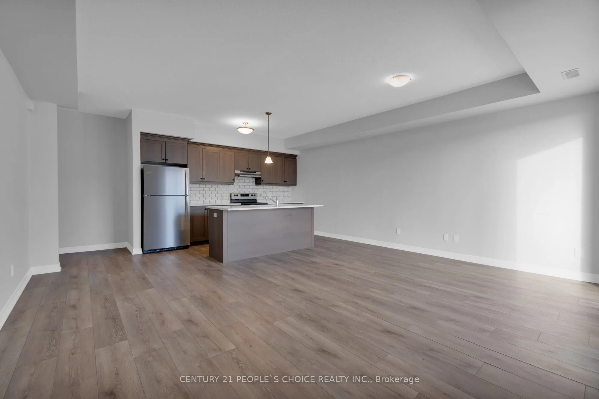 261 Woodbine Avenue, #76